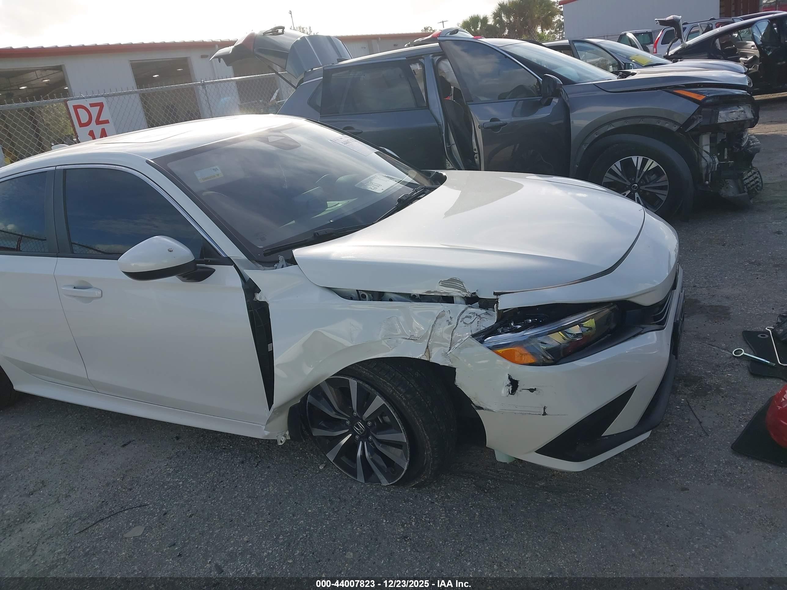 HONDA CIVIC image 6