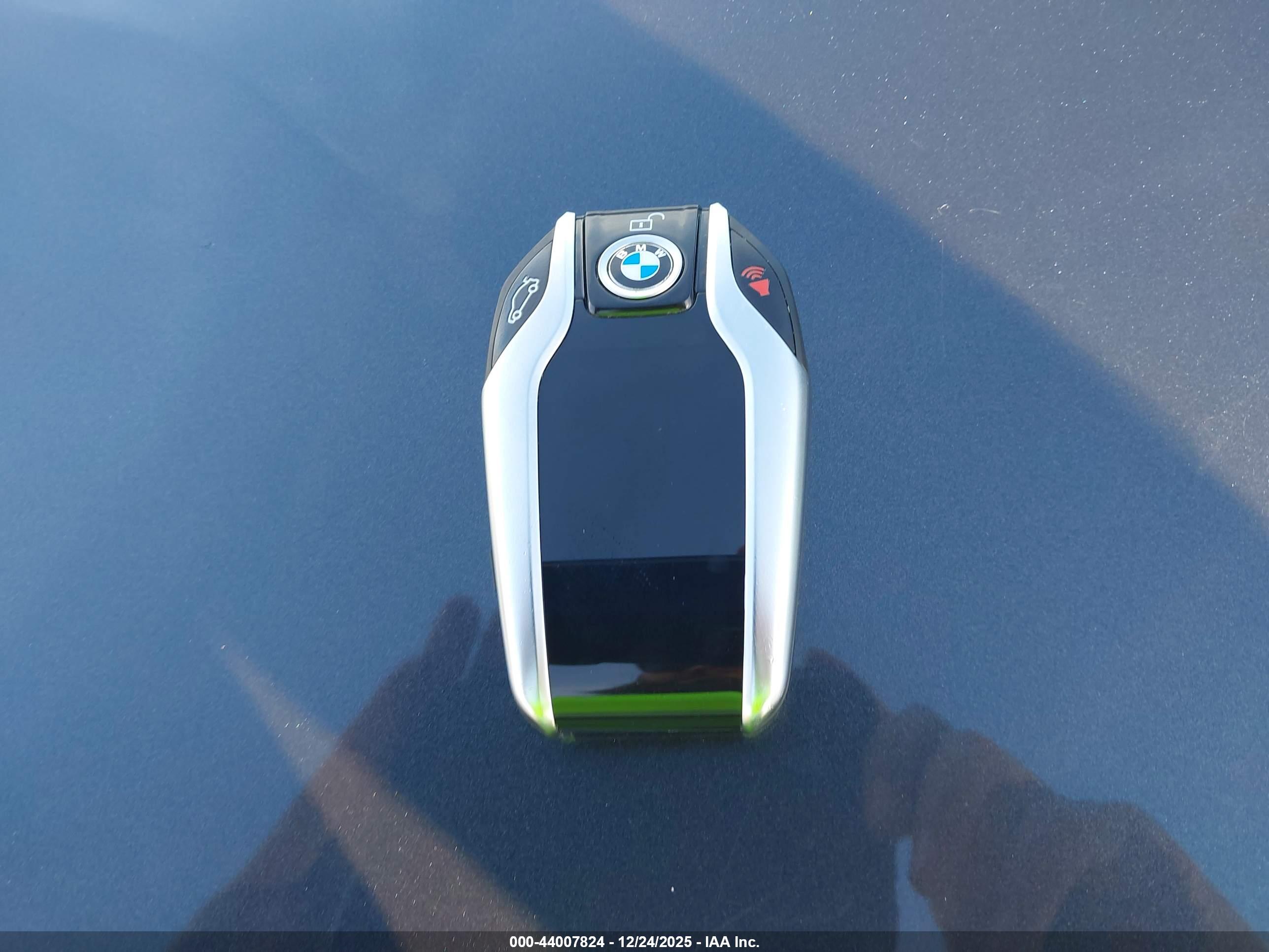 BMW X7 image 11