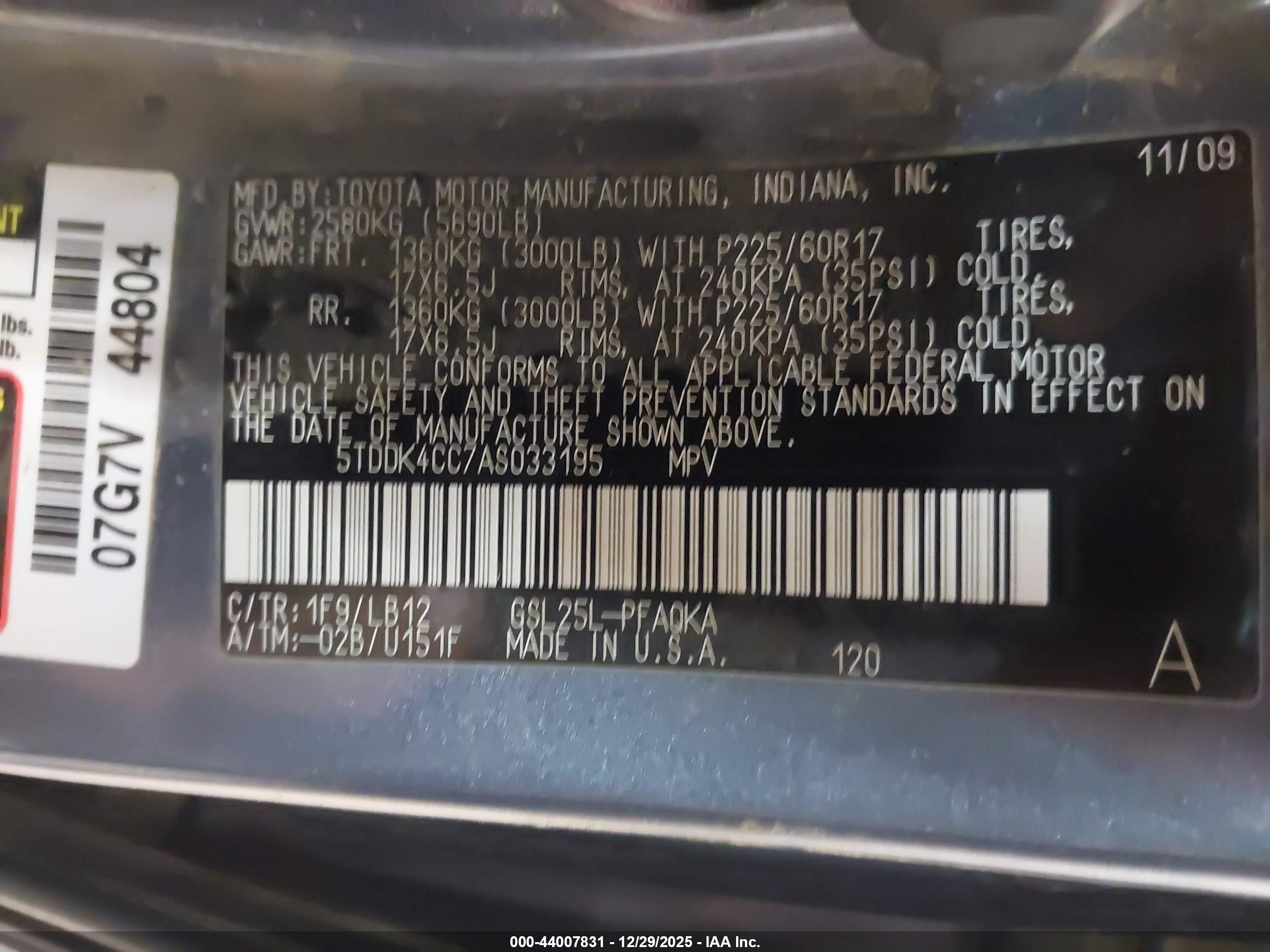 TOYOTA SIENNA image 9