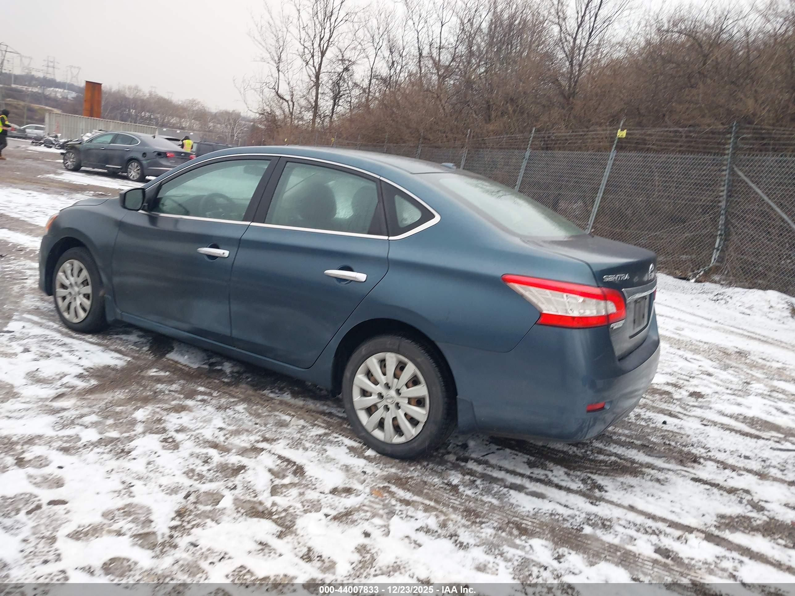 NISSAN SENTRA image 3