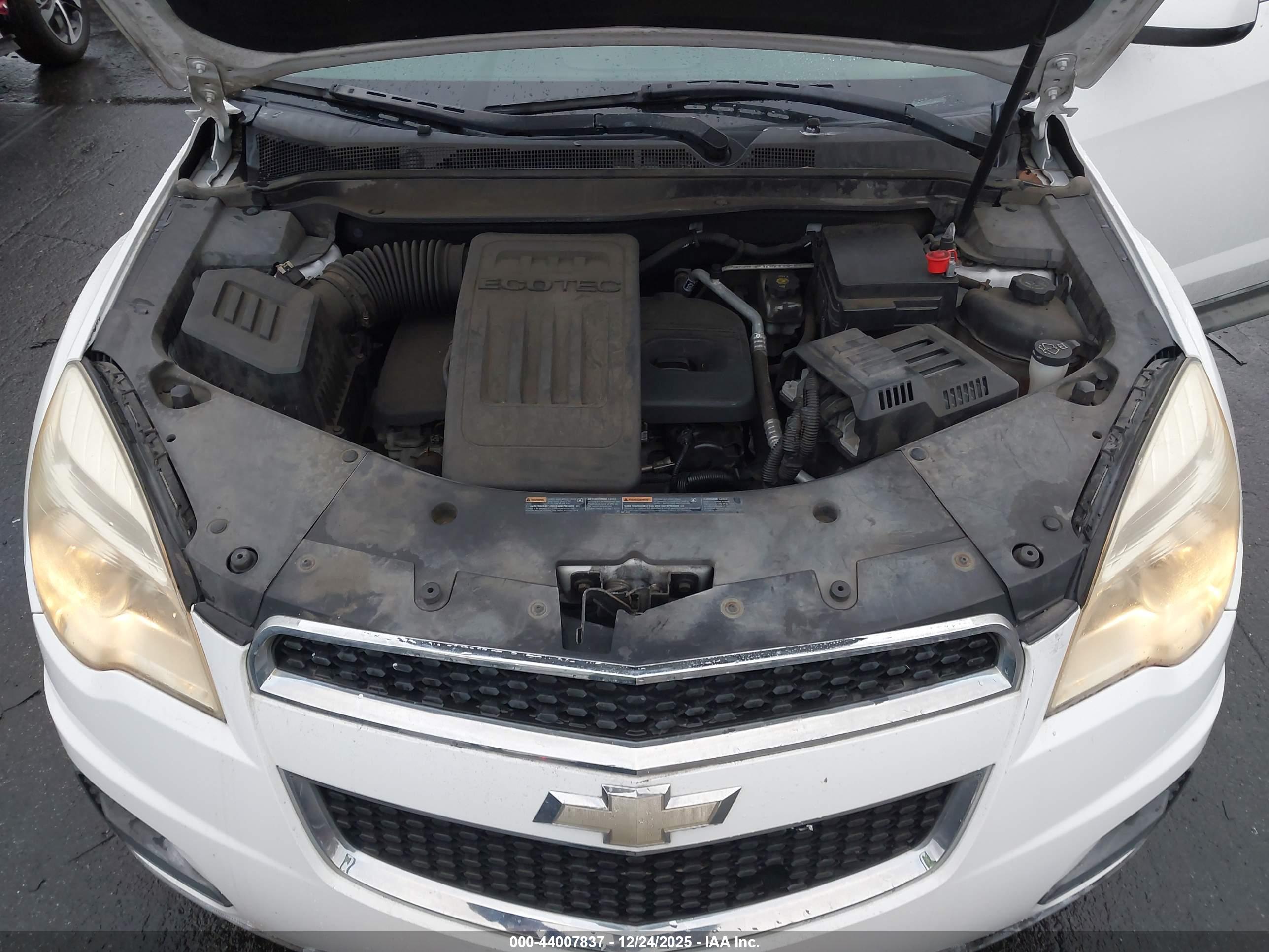 CHEVROLET EQUINOX image 10