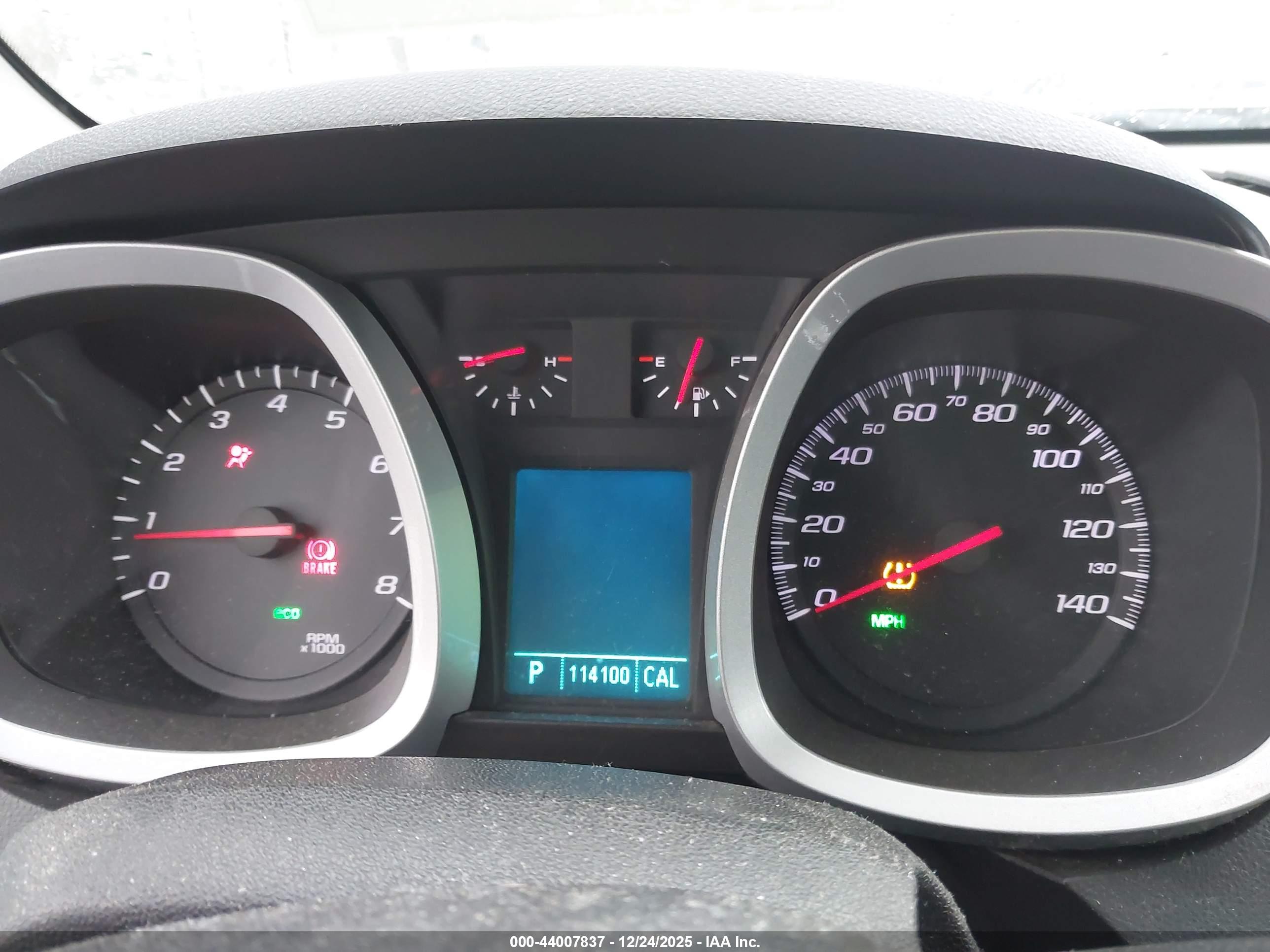 CHEVROLET EQUINOX image 7