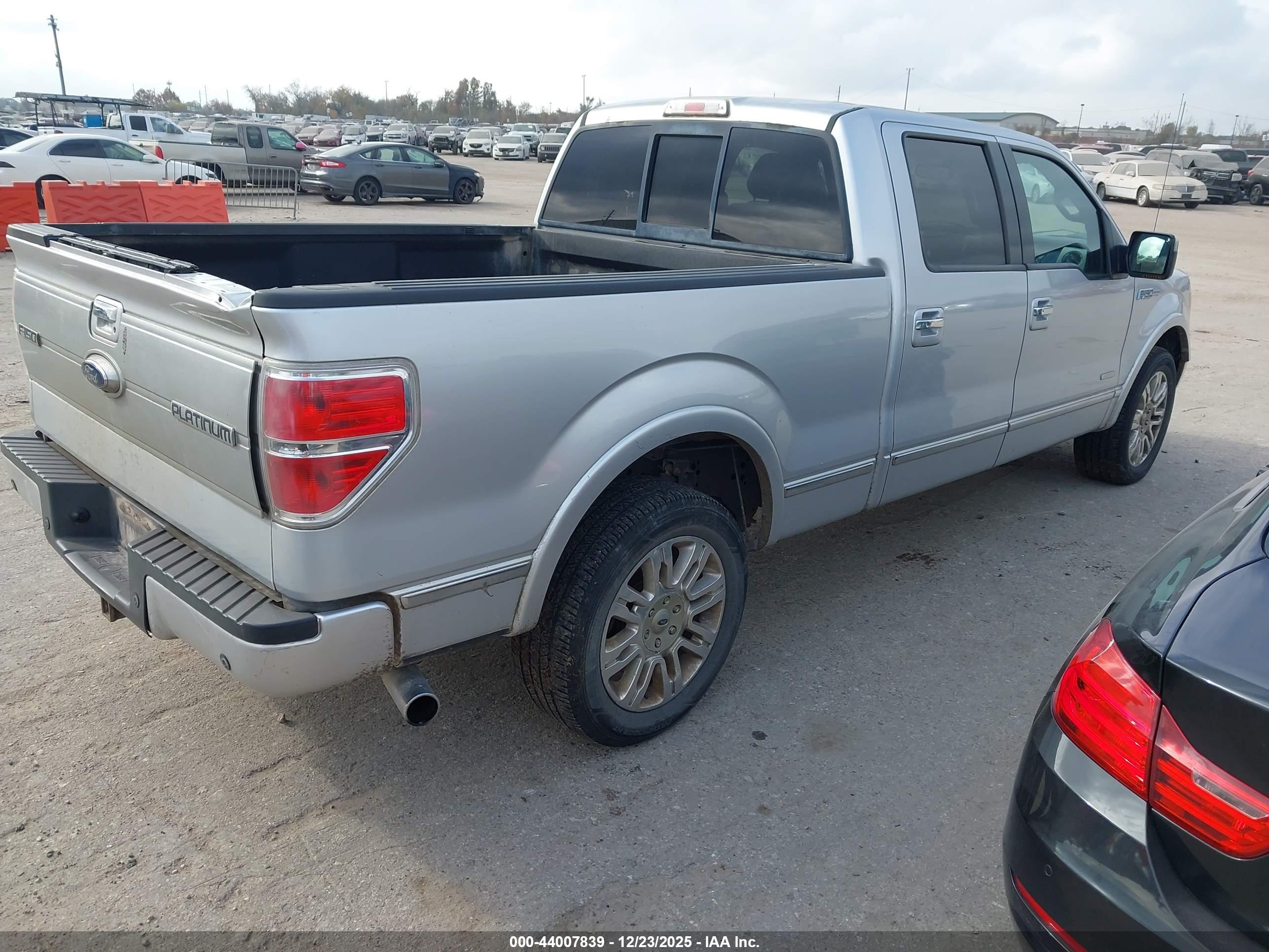 FORD F-150 image 4