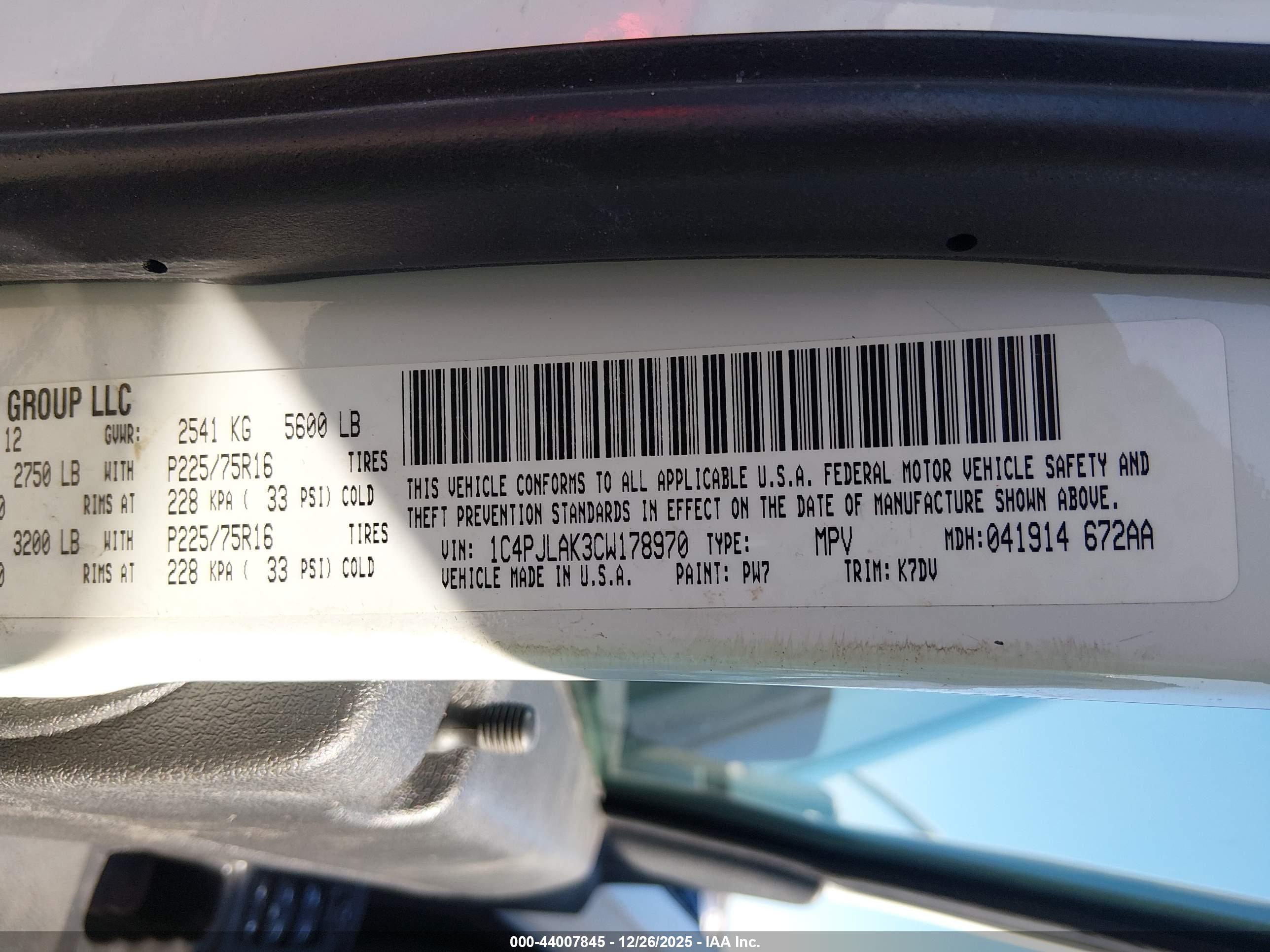 JEEP LIBERTY image 9