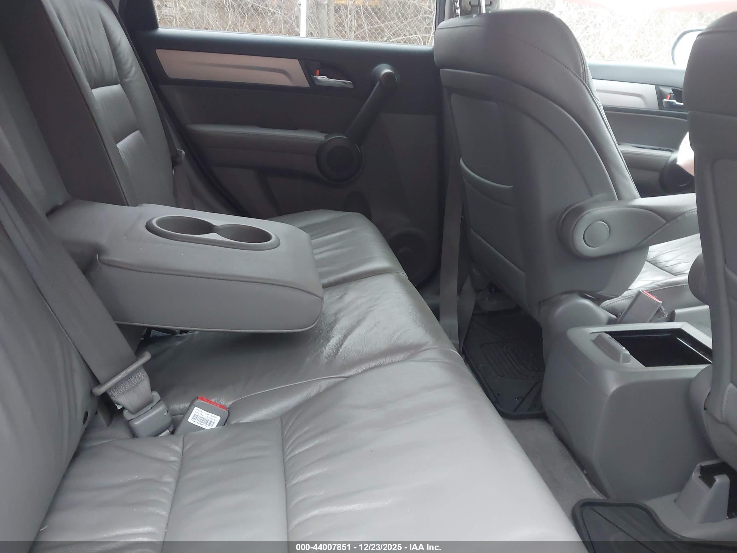 HONDA CR-V image 8
