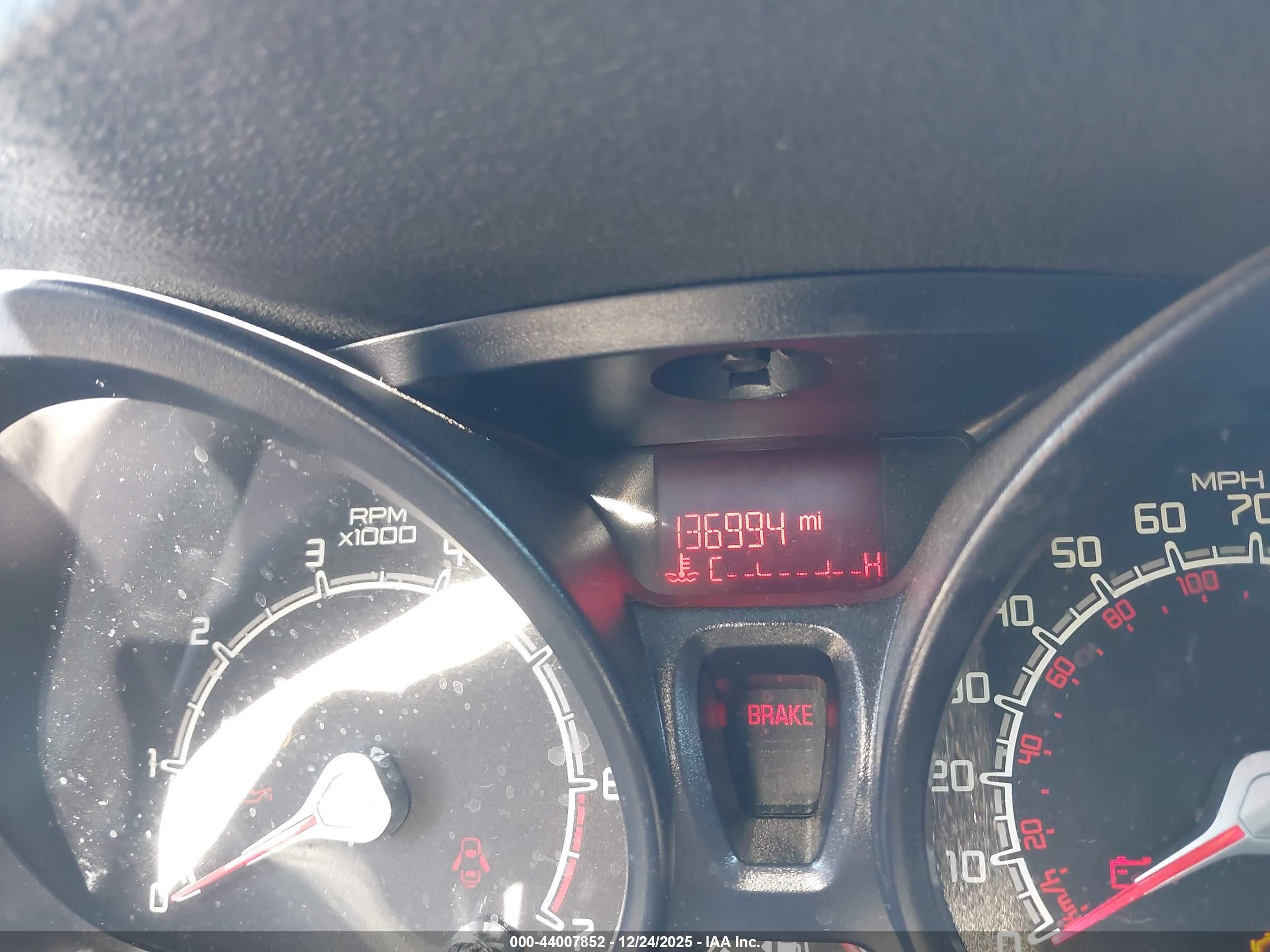 FORD FIESTA image 7