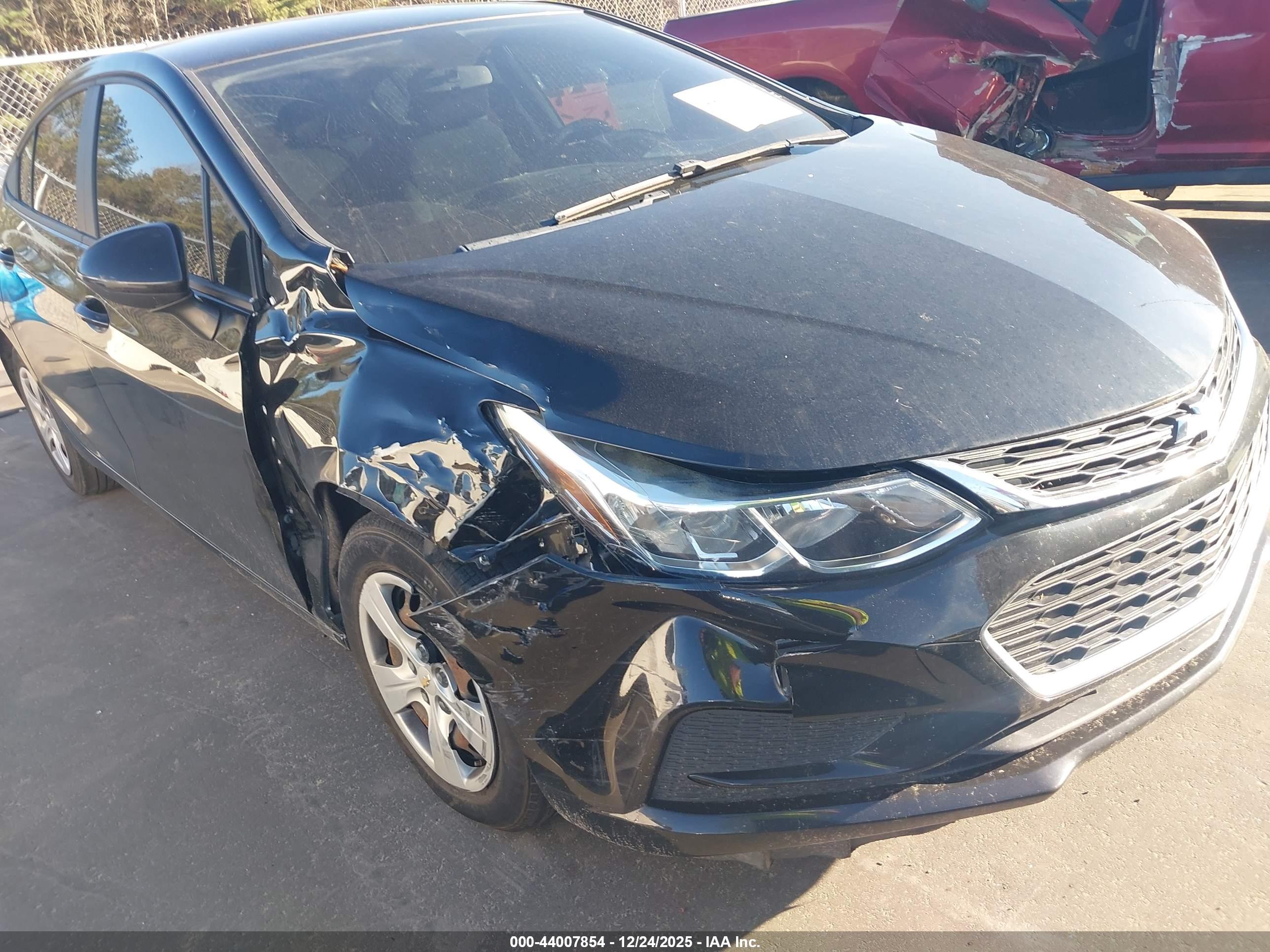 CHEVROLET CRUZE image 6