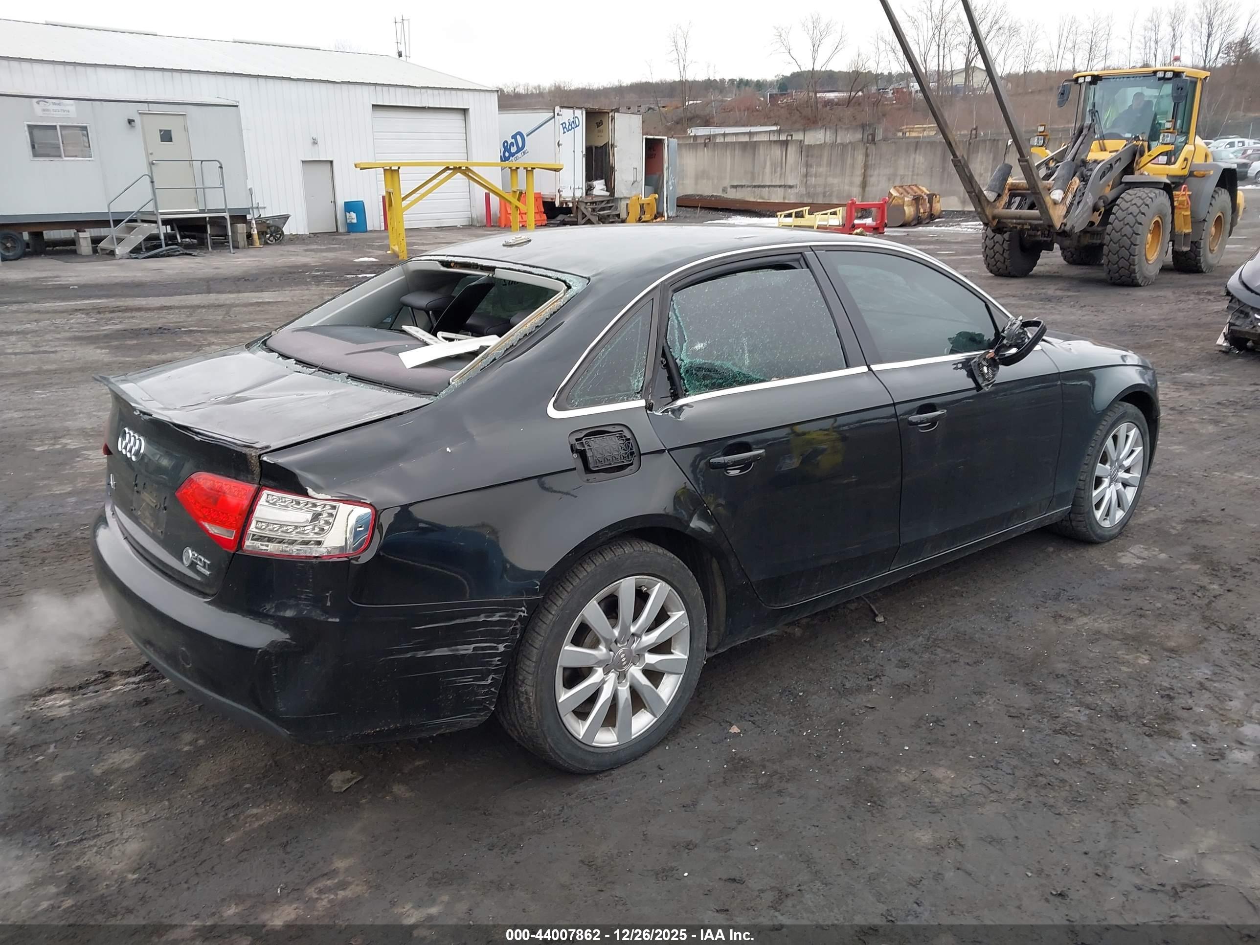 AUDI A4 image 4