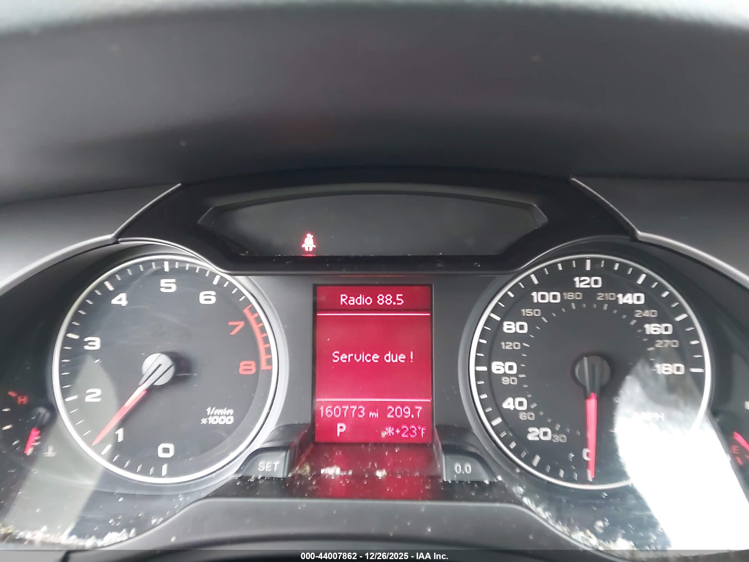 AUDI A4 image 7