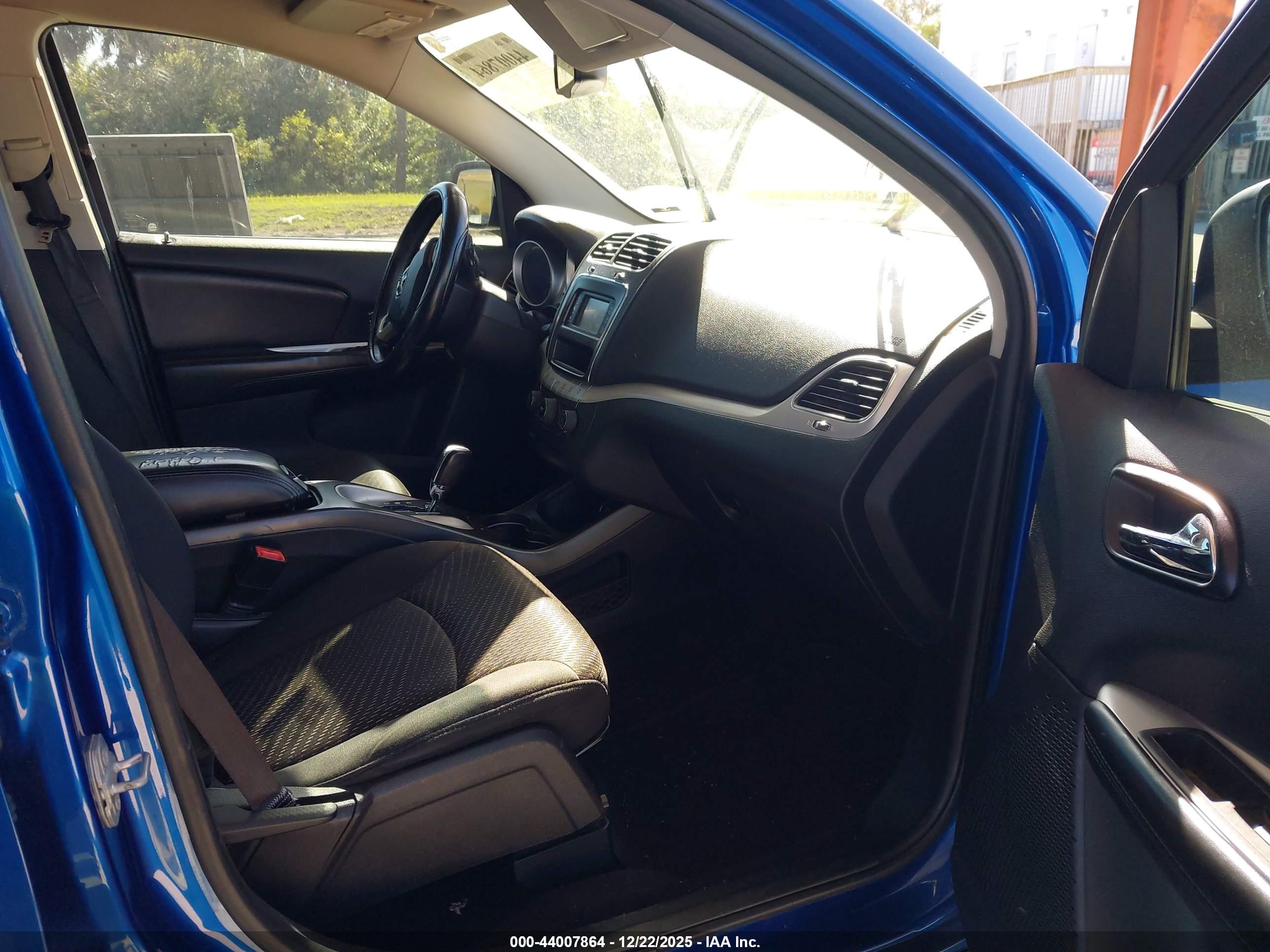 DODGE JOURNEY image 5