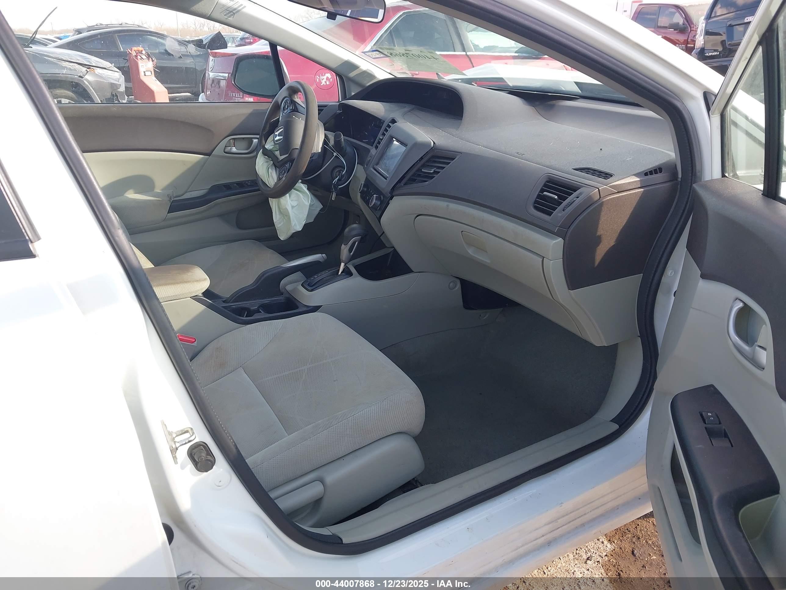 HONDA CIVIC image 5