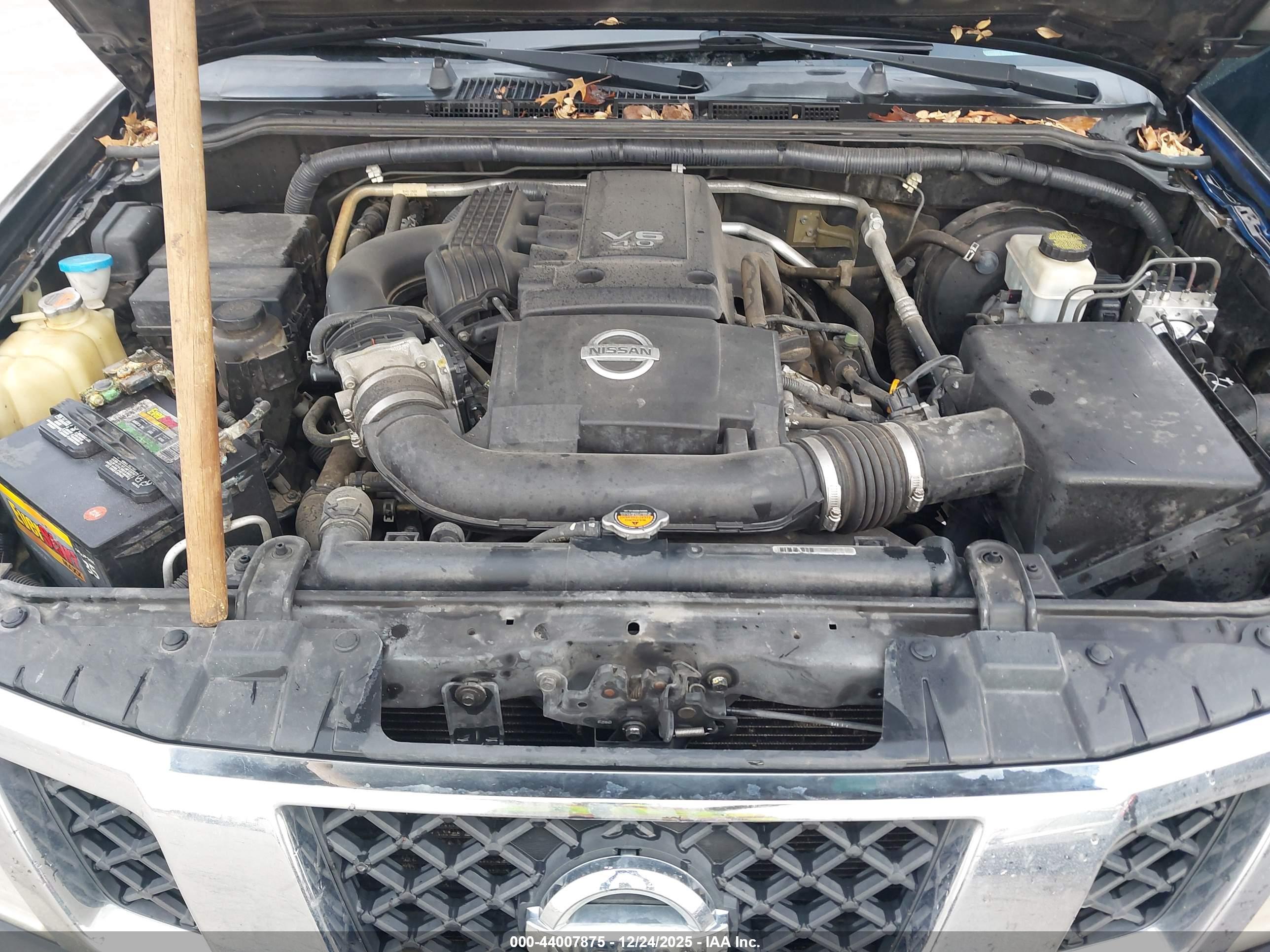 NISSAN FRONTIER image 10