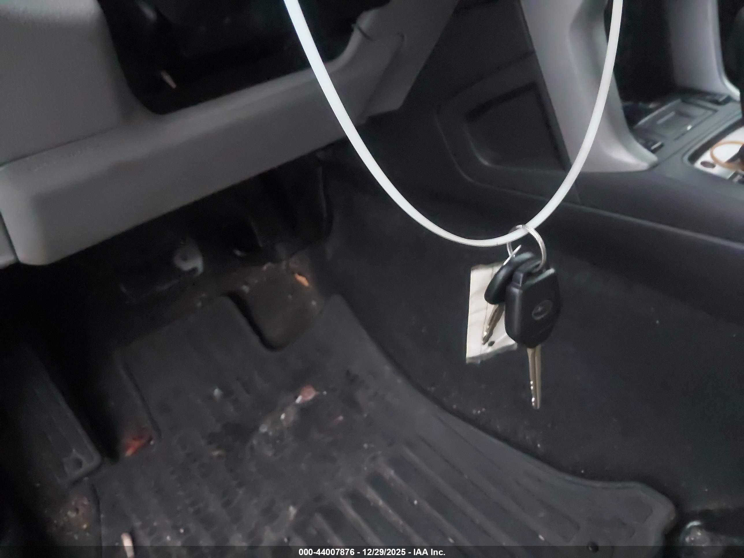 SUBARU FORESTER image 11