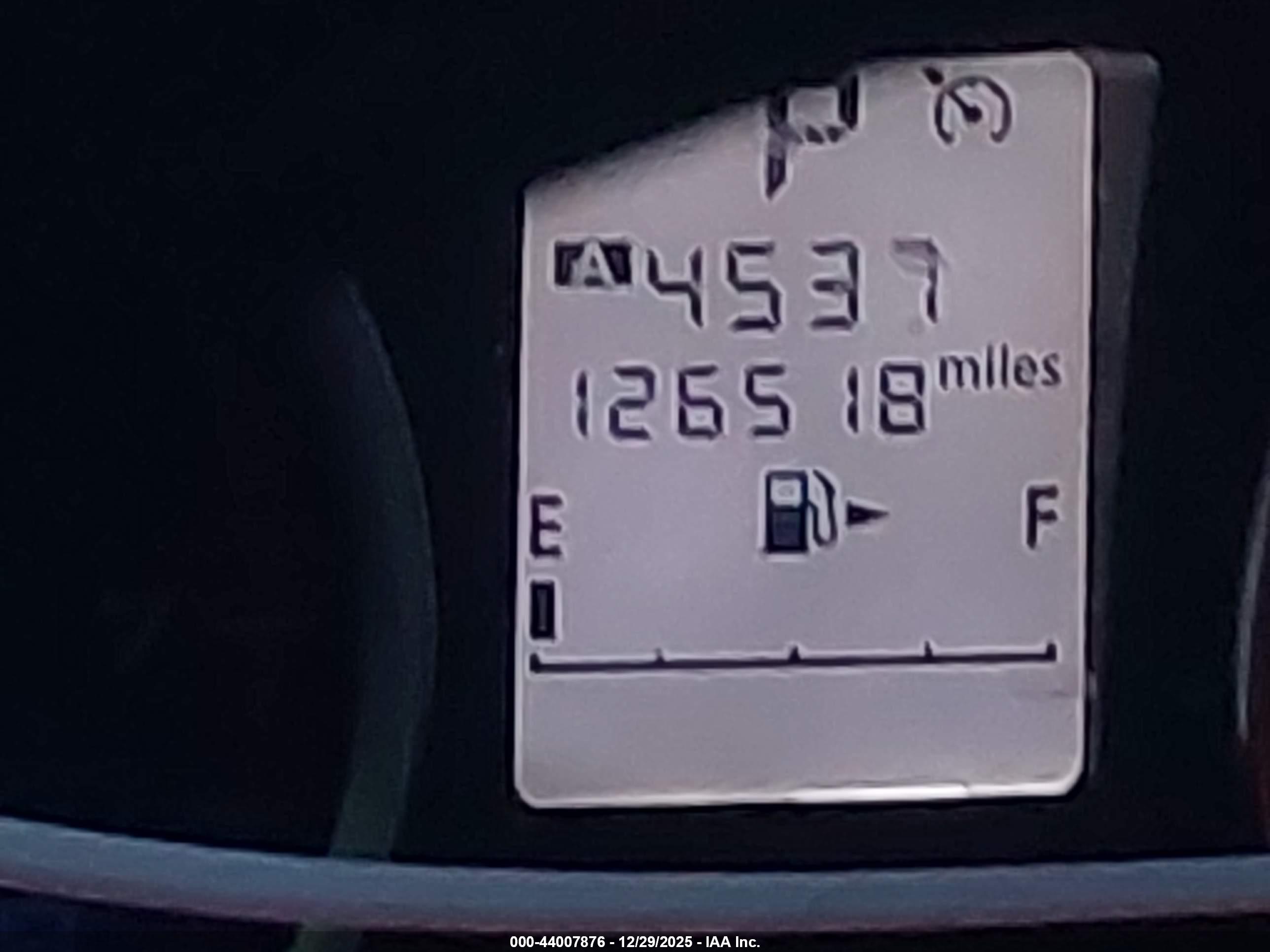SUBARU FORESTER image 7
