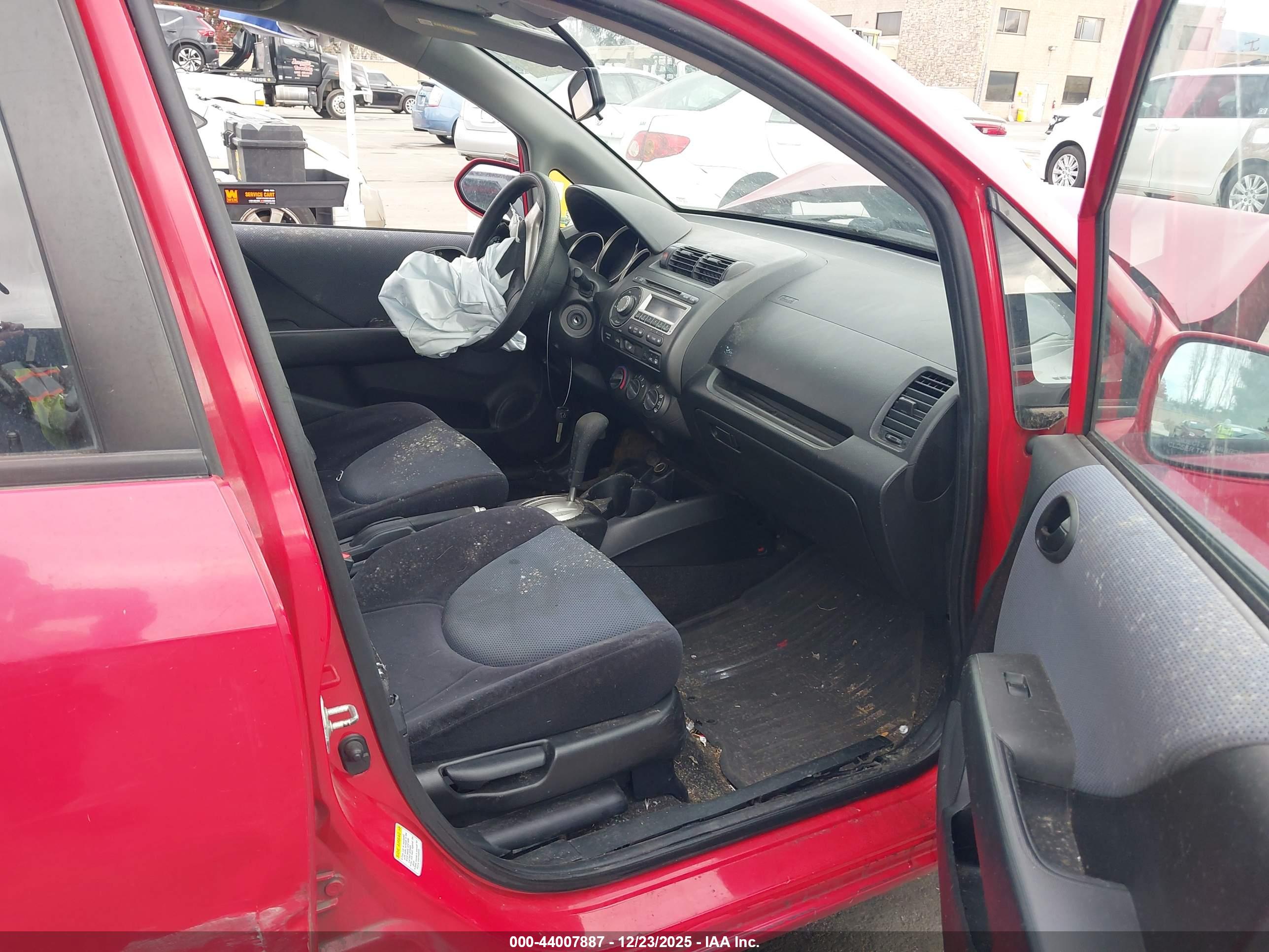 HONDA FIT image 5