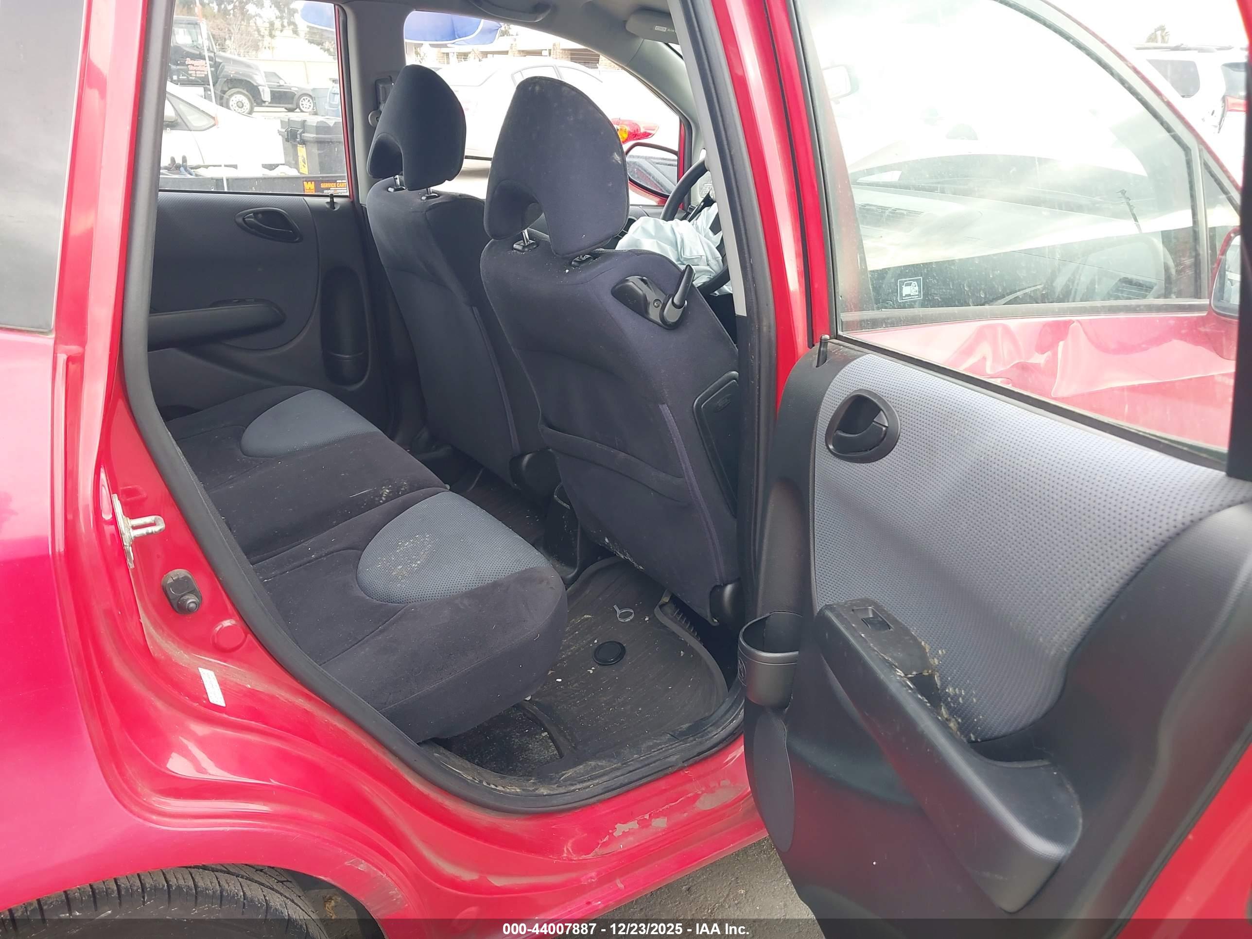 HONDA FIT image 8