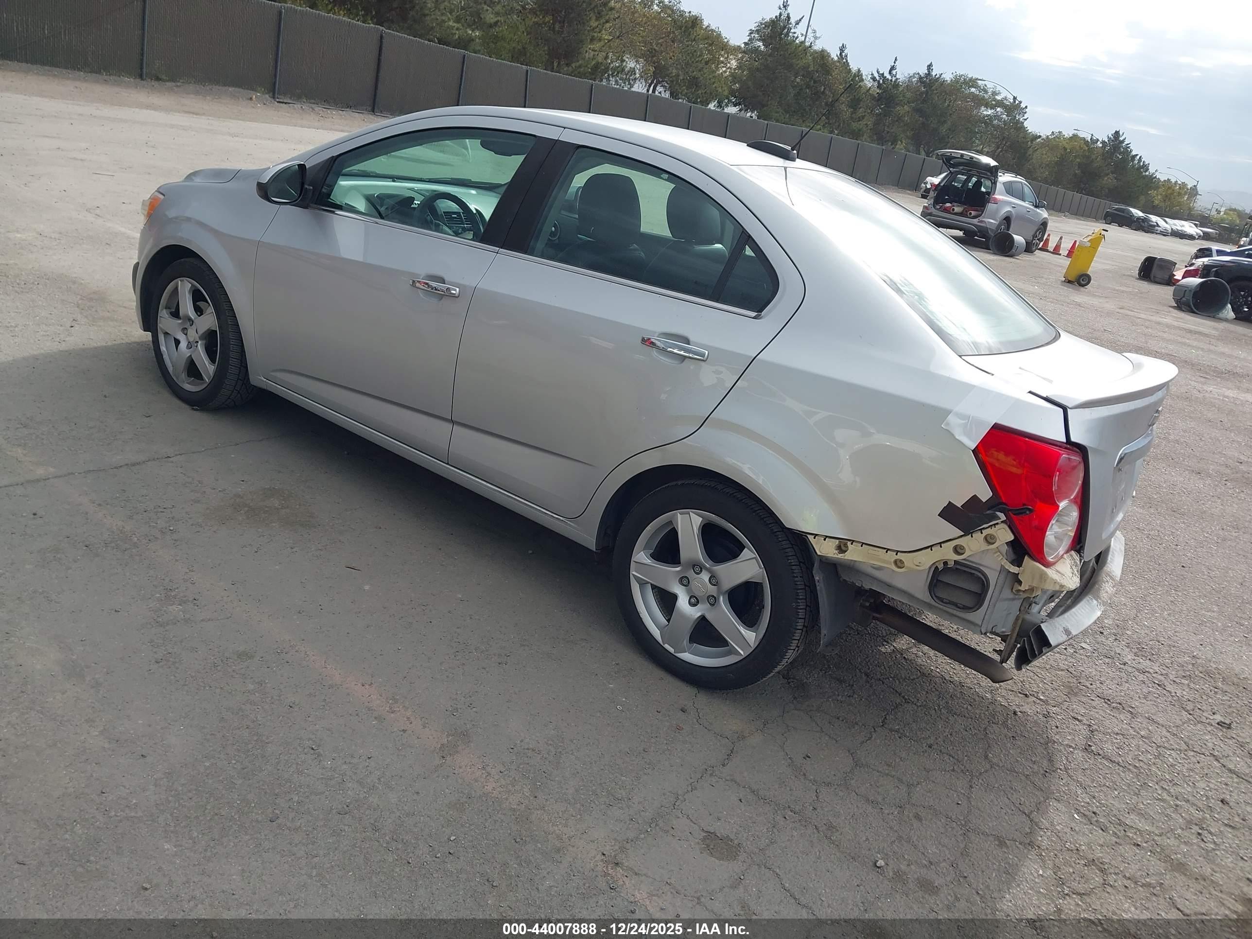CHEVROLET SONIC image 3