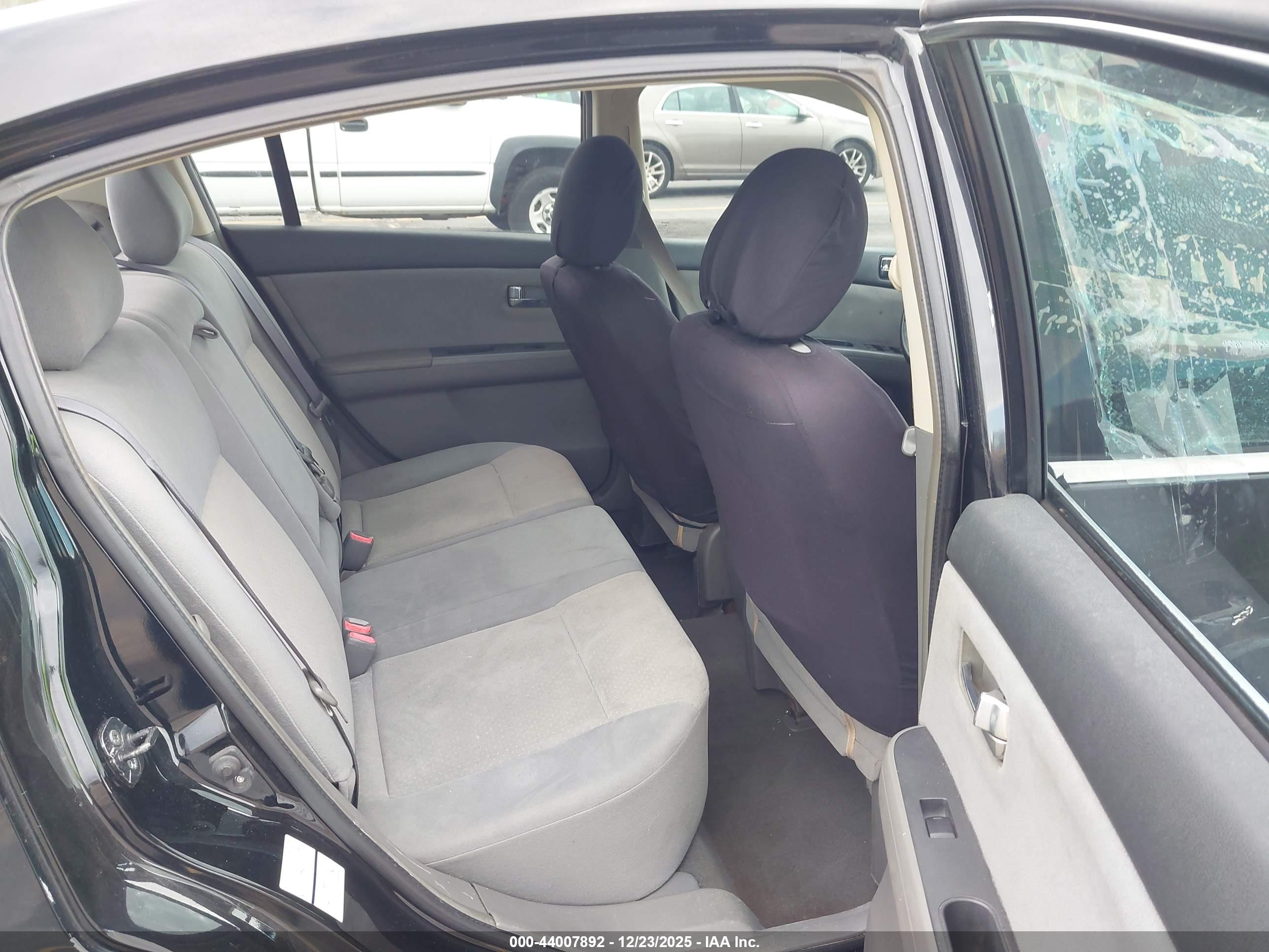 NISSAN SENTRA image 8