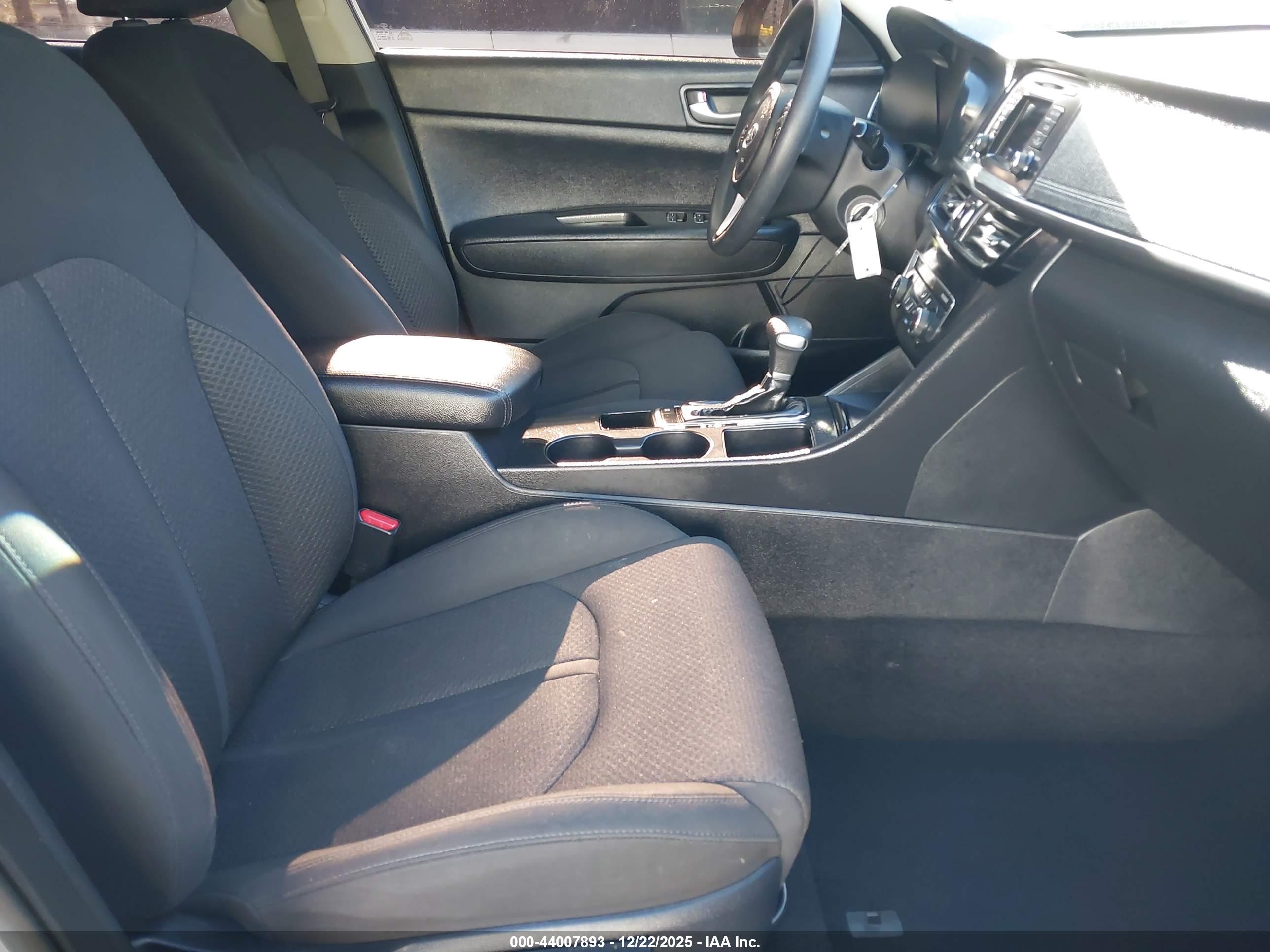 KIA OPTIMA image 5