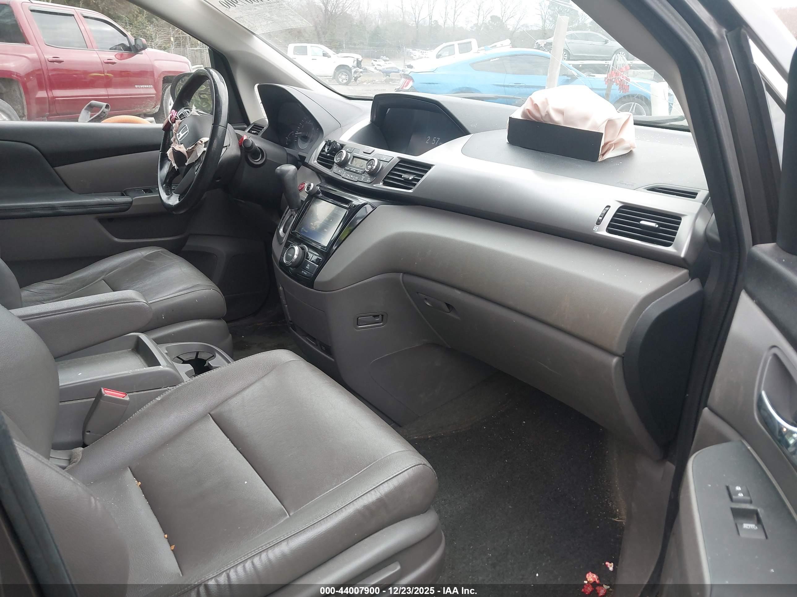 HONDA ODYSSEY image 5