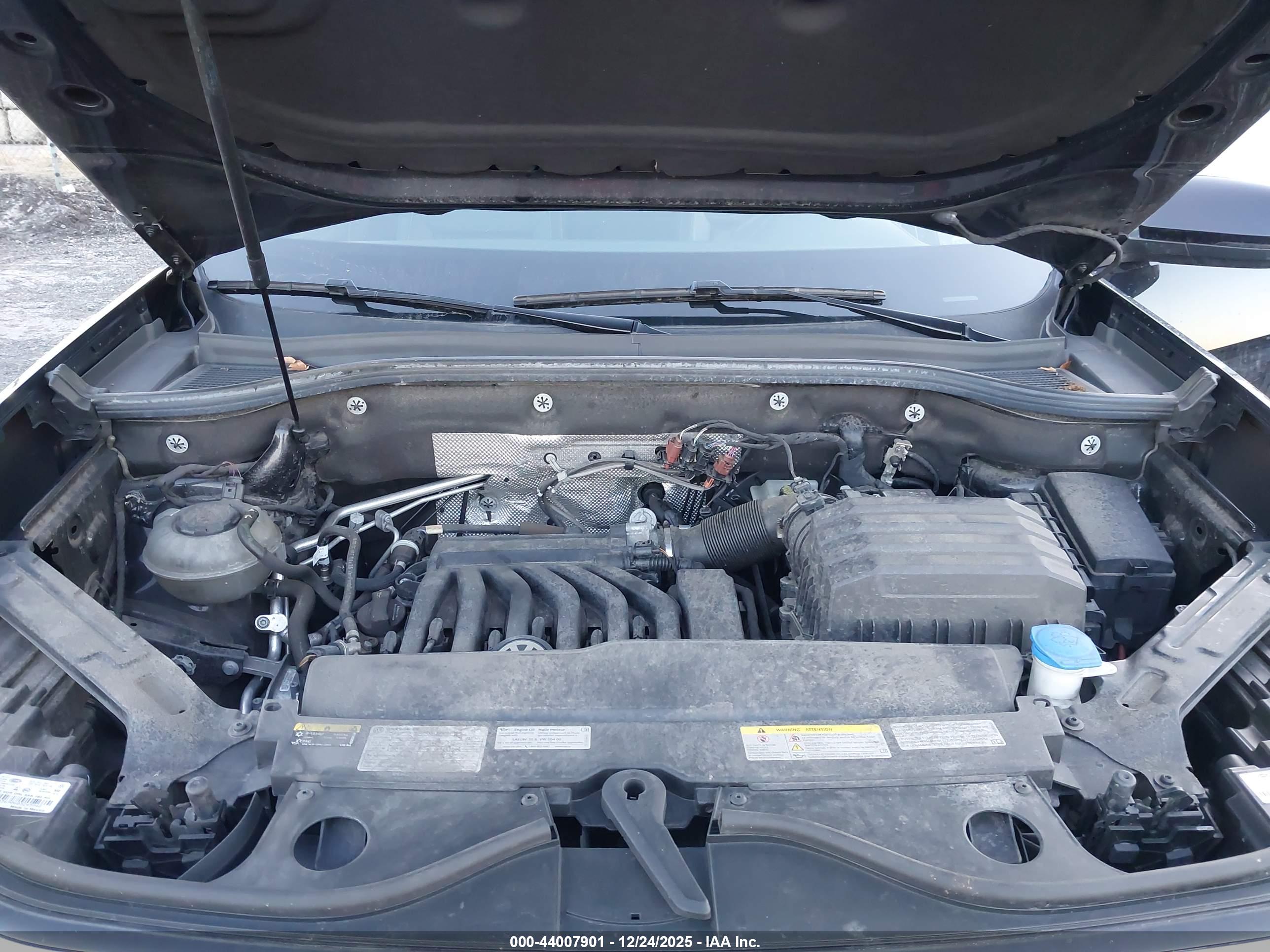VOLKSWAGEN ATLAS image 10
