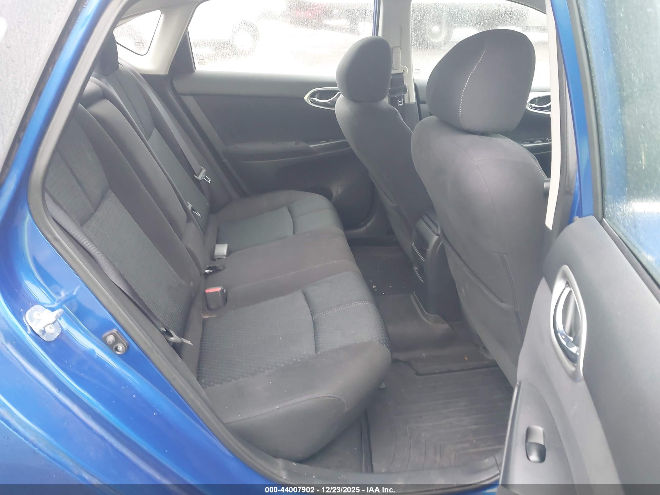 NISSAN SENTRA image 8