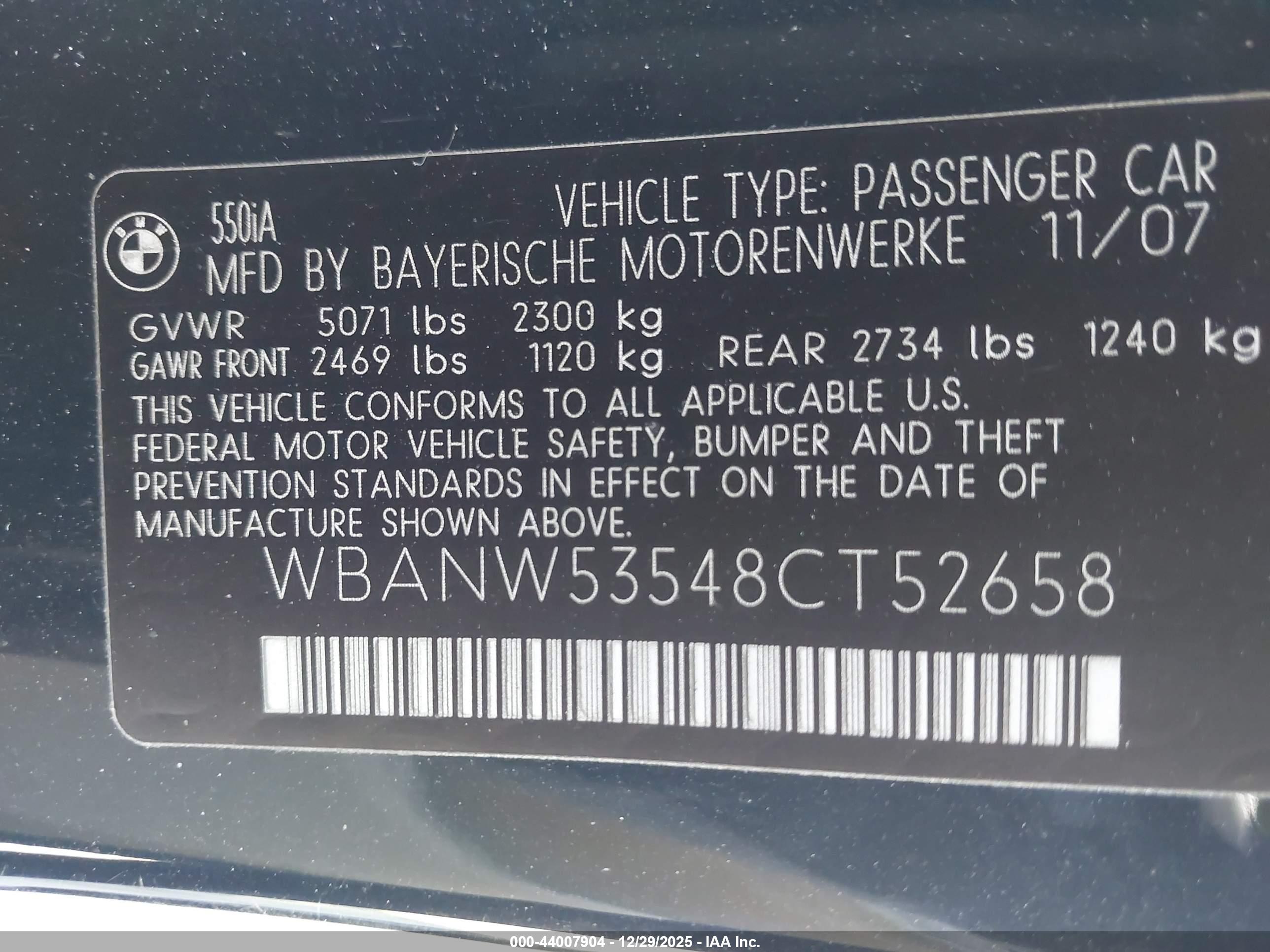 BMW 550I image 9