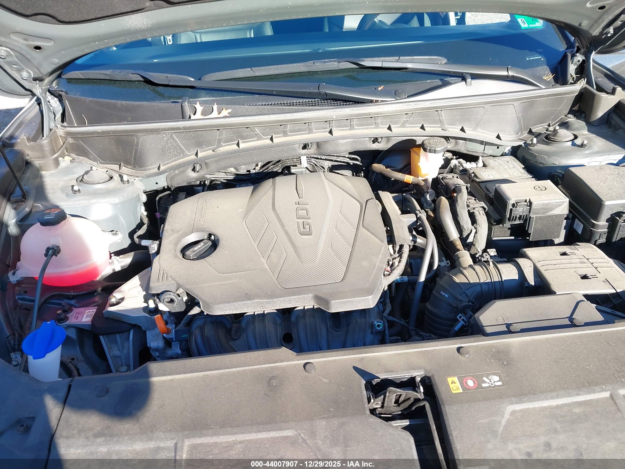 HYUNDAI TUCSON image 10