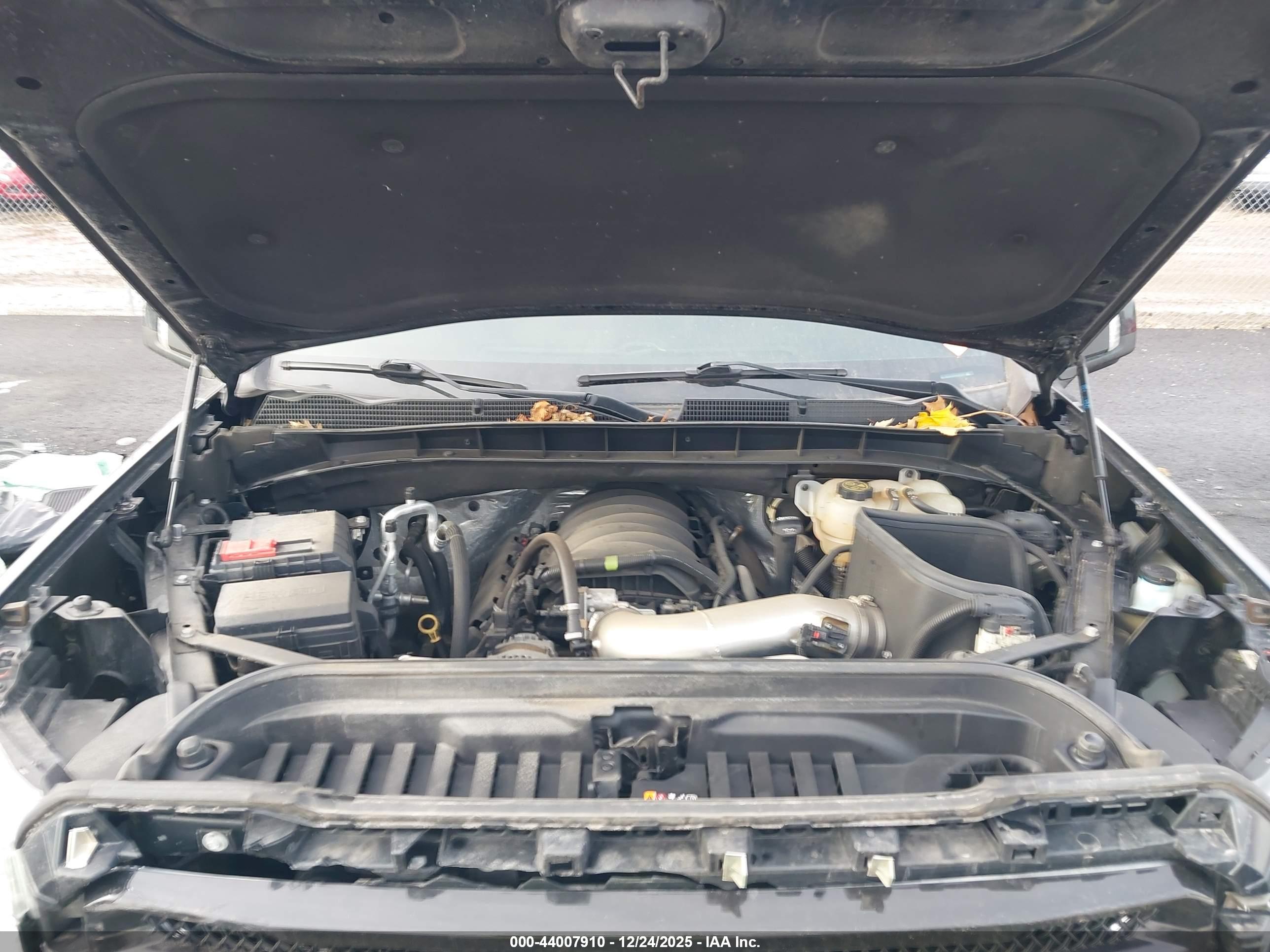 GMC SIERRA image 10