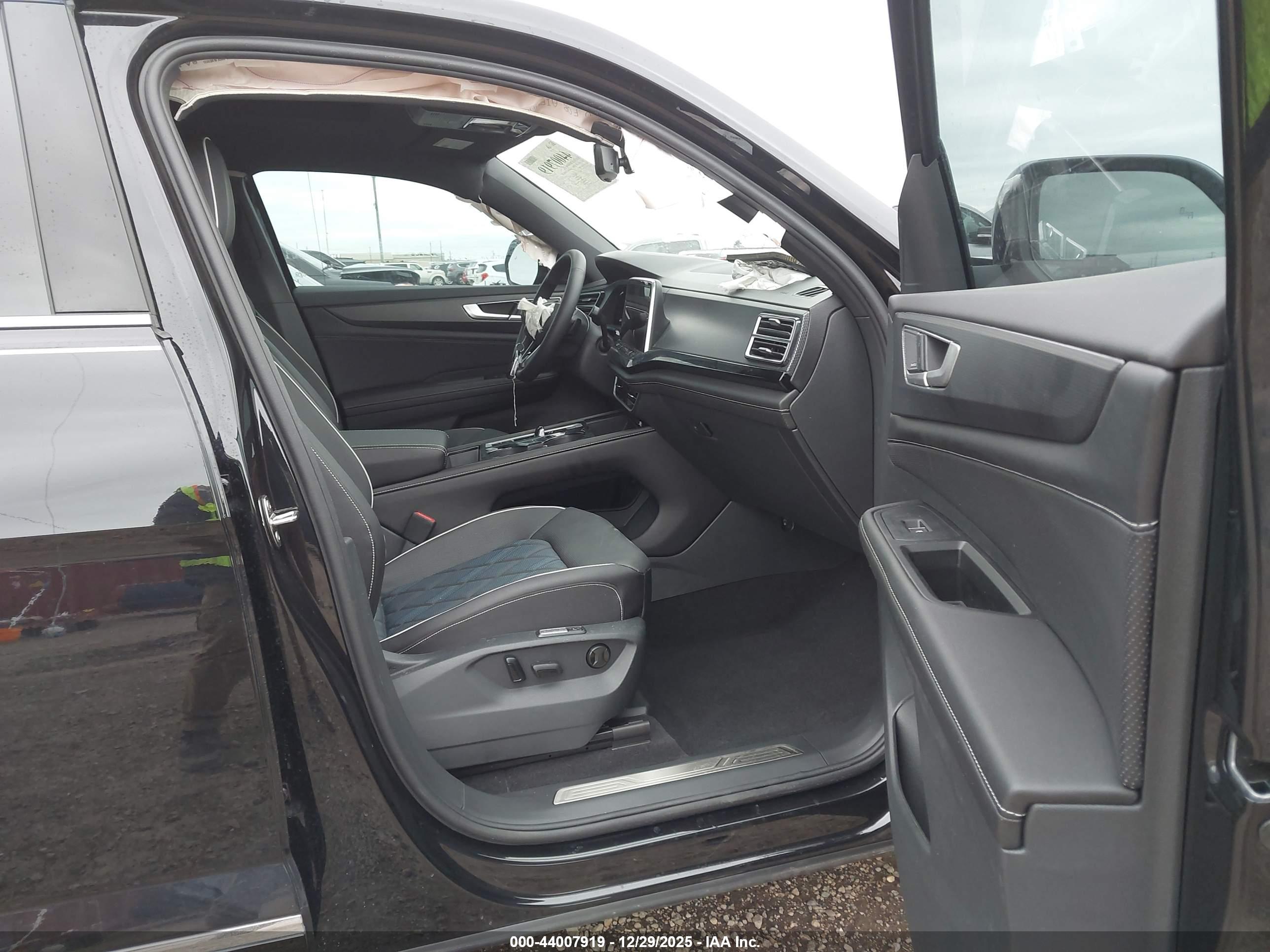 VOLKSWAGEN ATLAS image 5