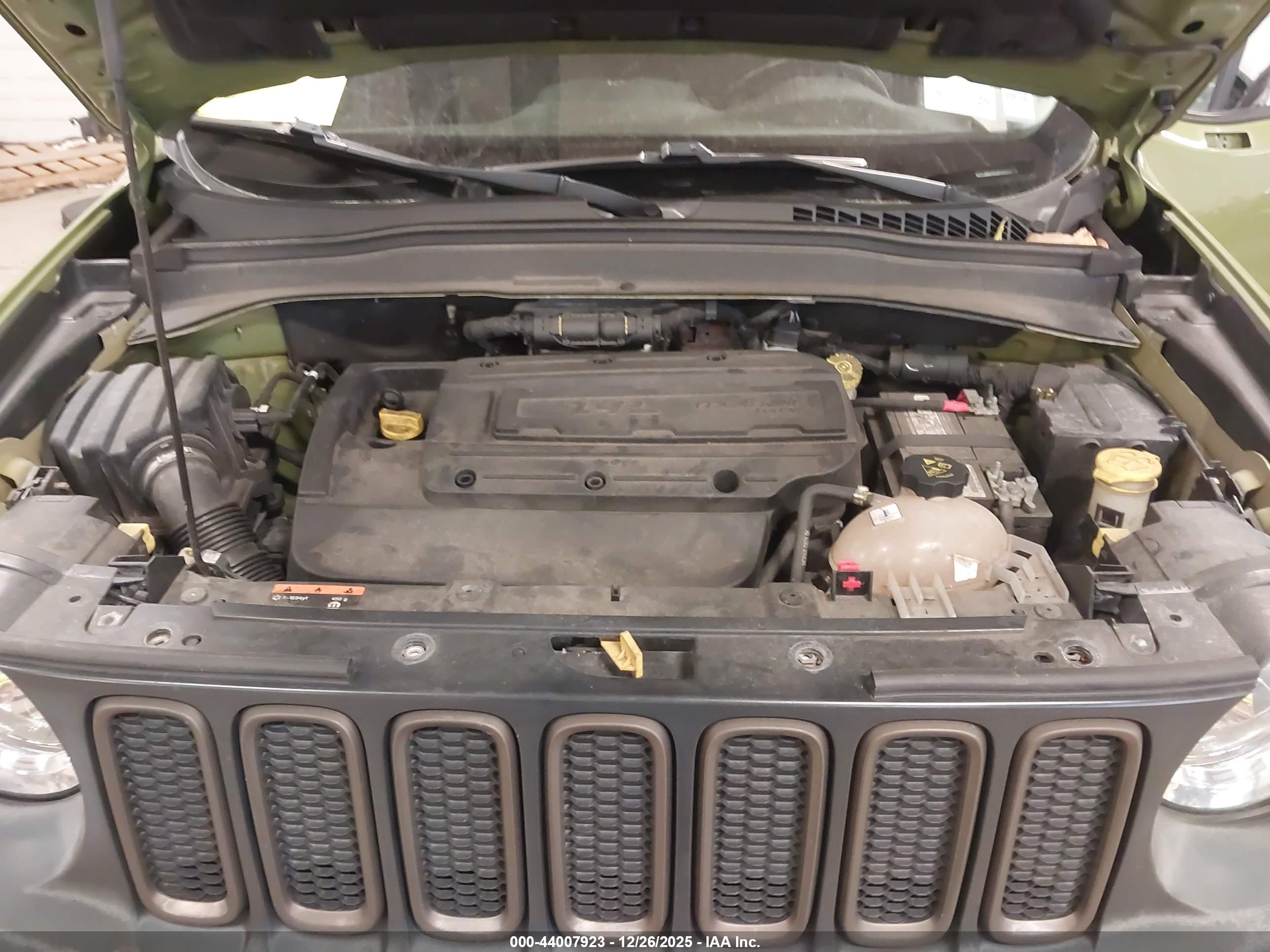 JEEP RENEGADE image 10