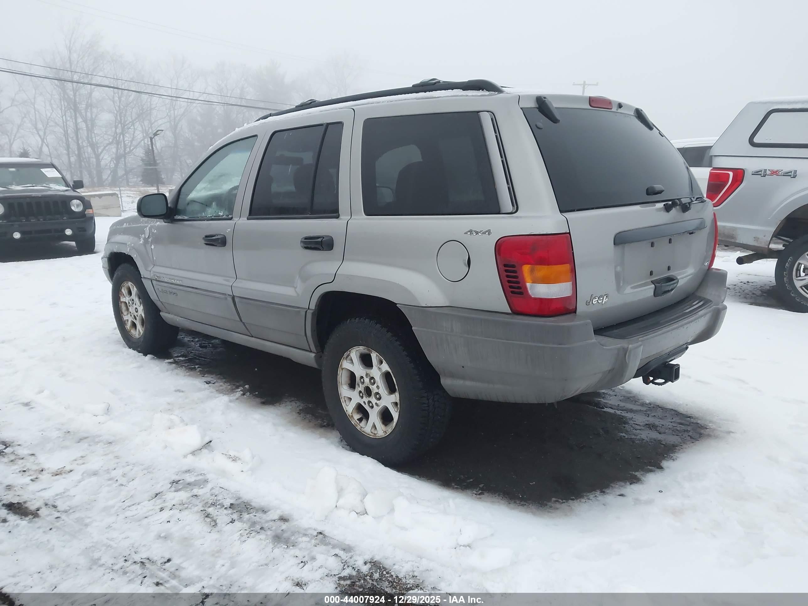 JEEP GRAND image 3