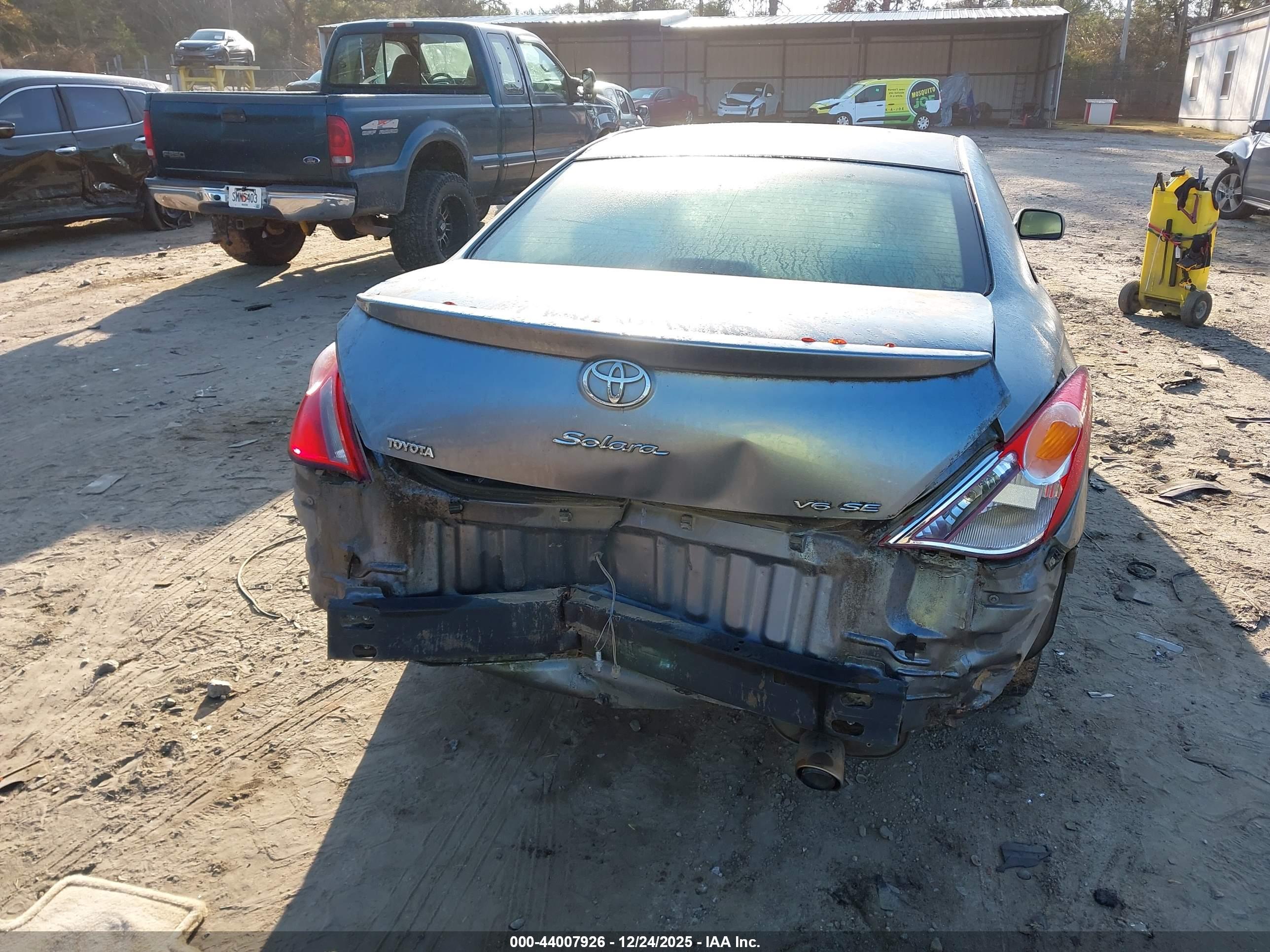 TOYOTA CAMRY image 6