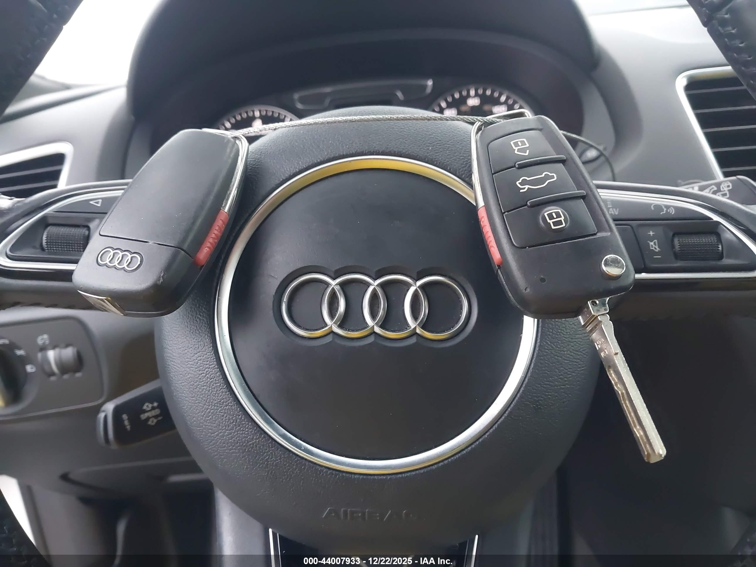AUDI Q3 image 11
