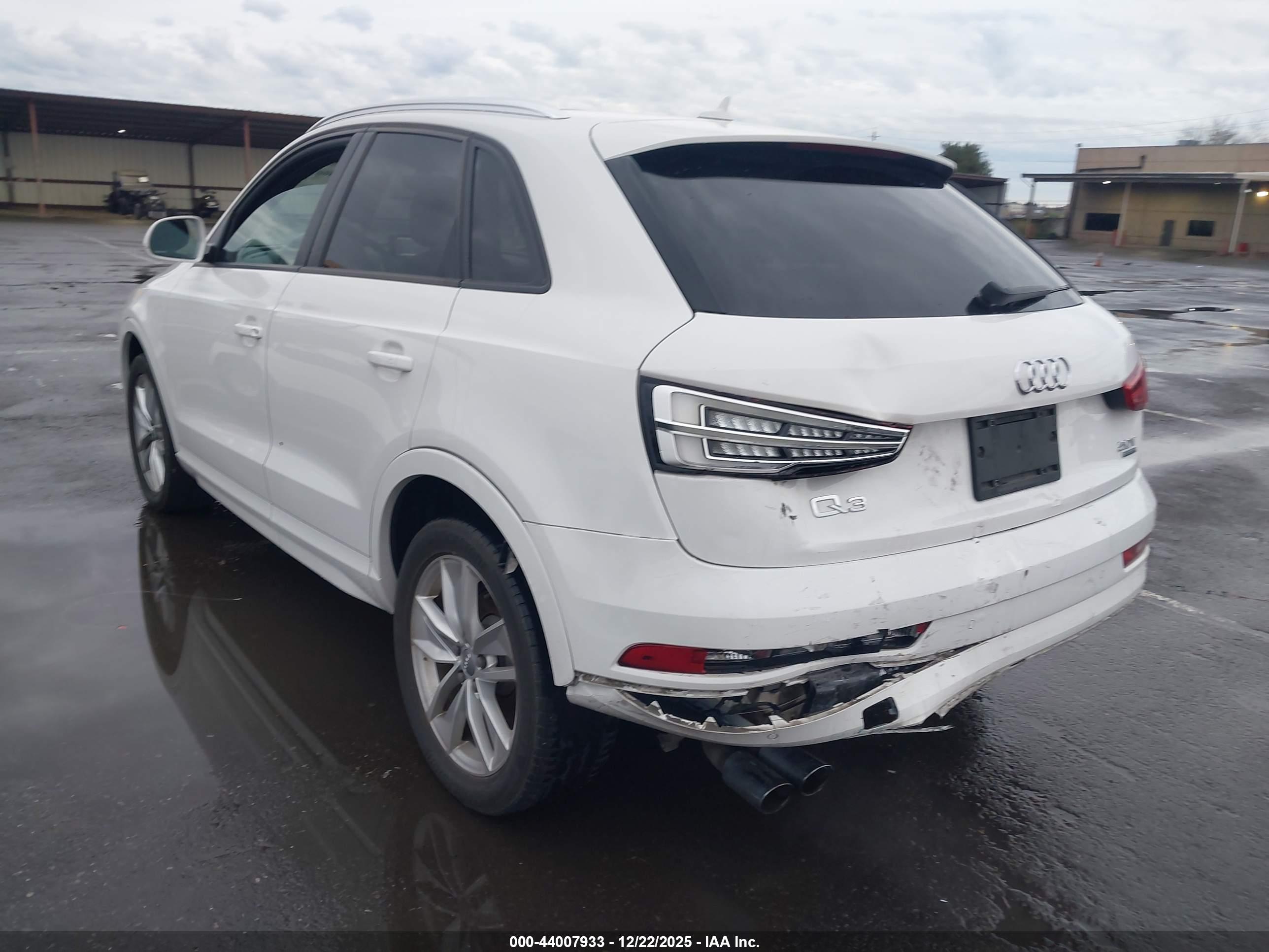 AUDI Q3 image 6