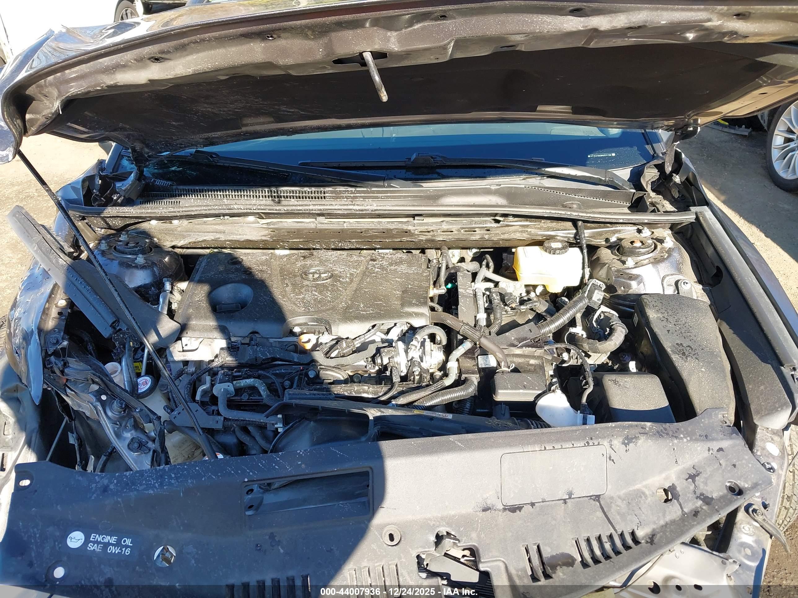 TOYOTA CAMRY image 10