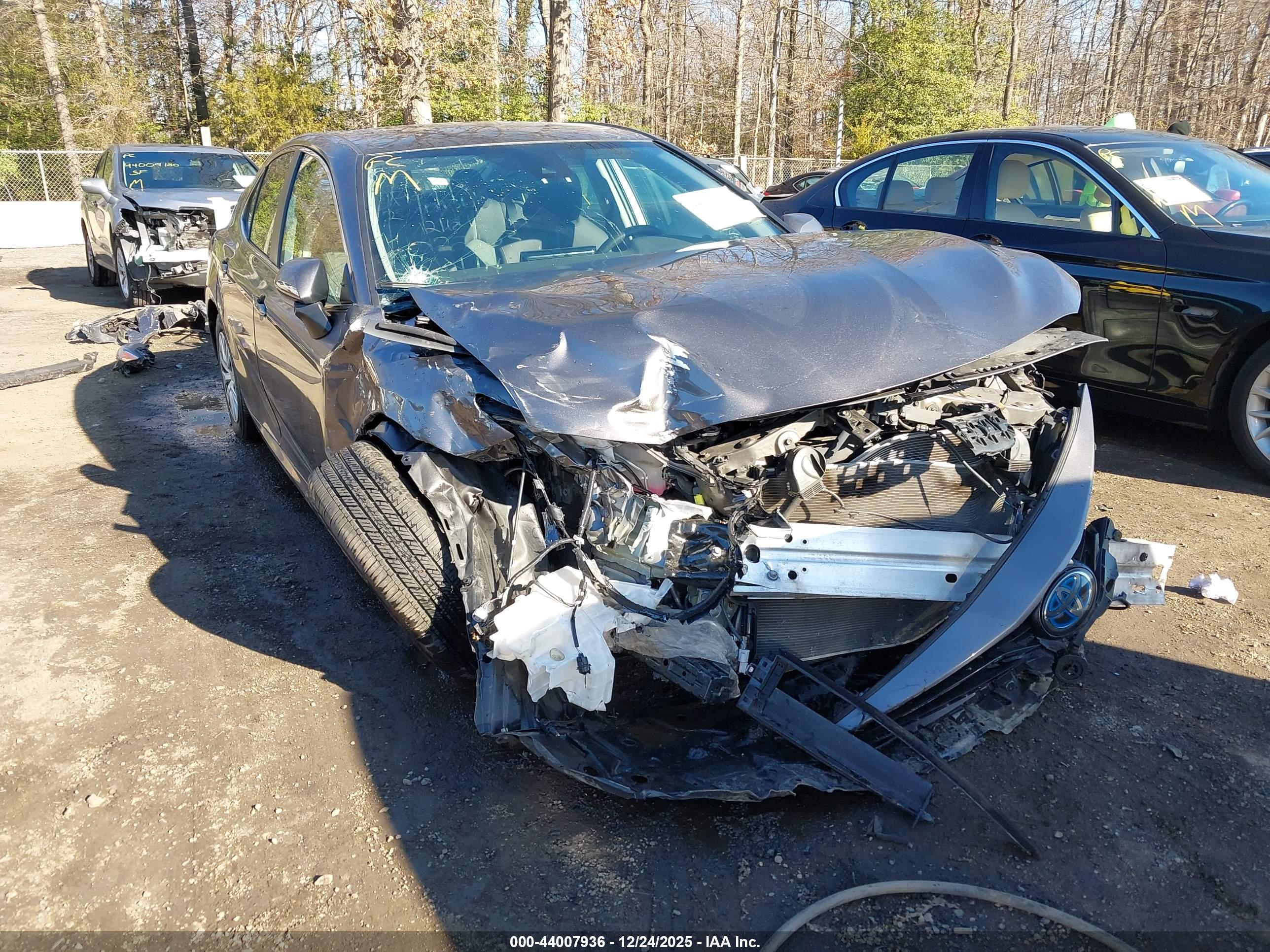 TOYOTA CAMRY image 6