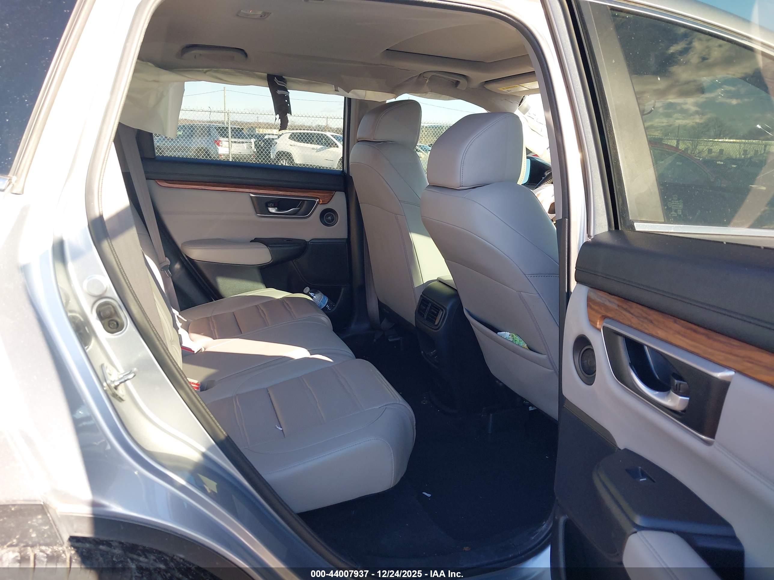 HONDA CR-V image 8