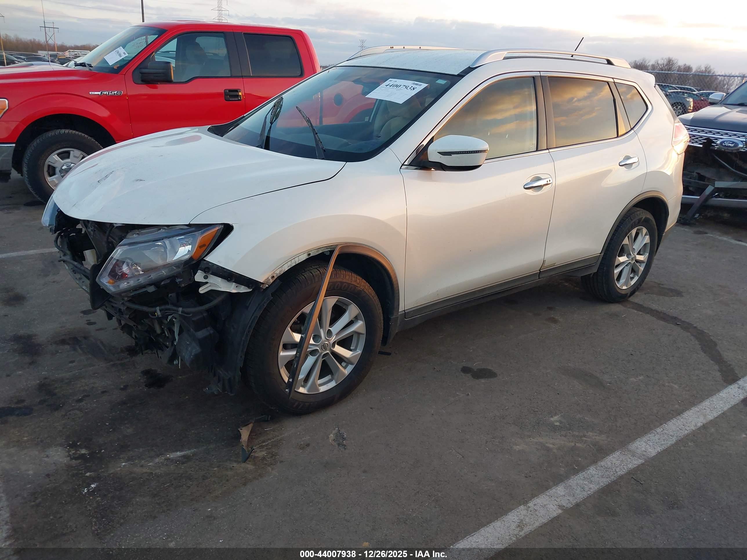 NISSAN ROGUE image 2
