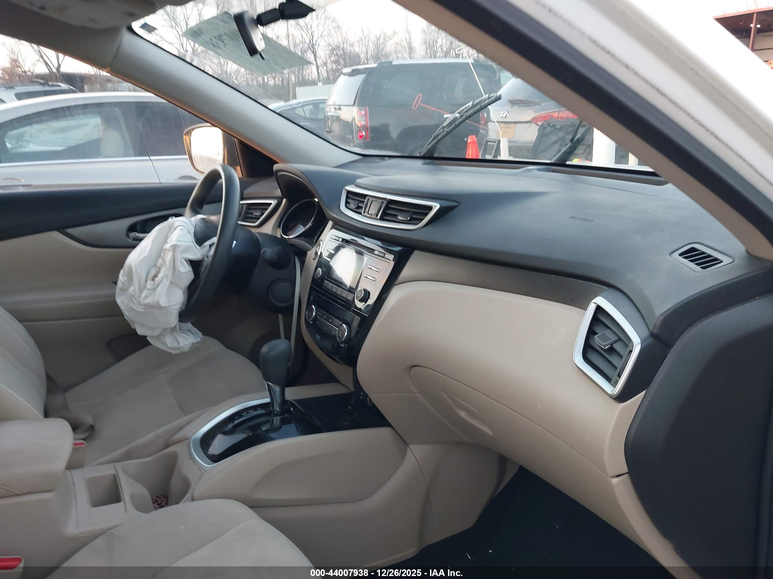 NISSAN ROGUE image 5