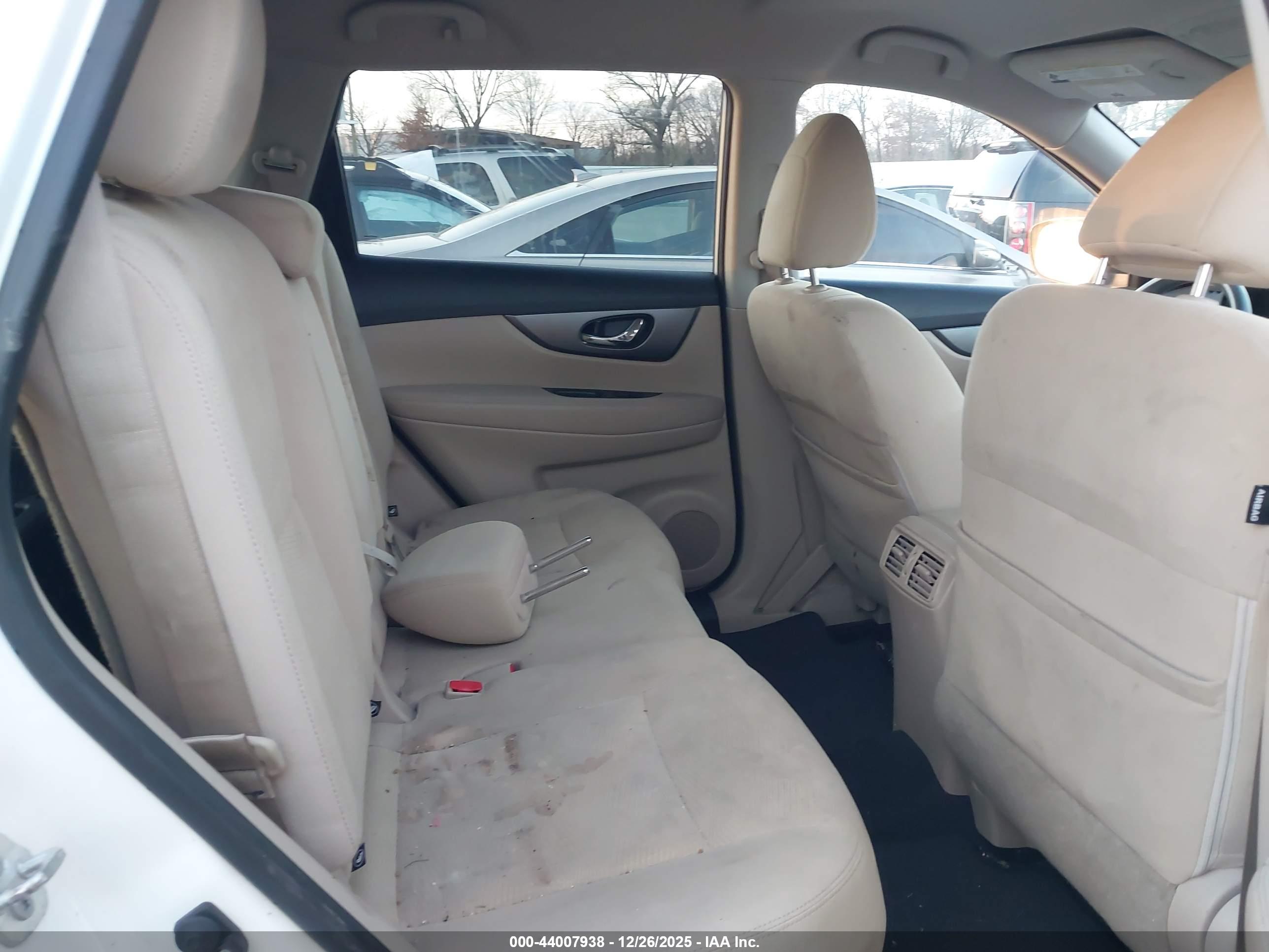 NISSAN ROGUE image 8