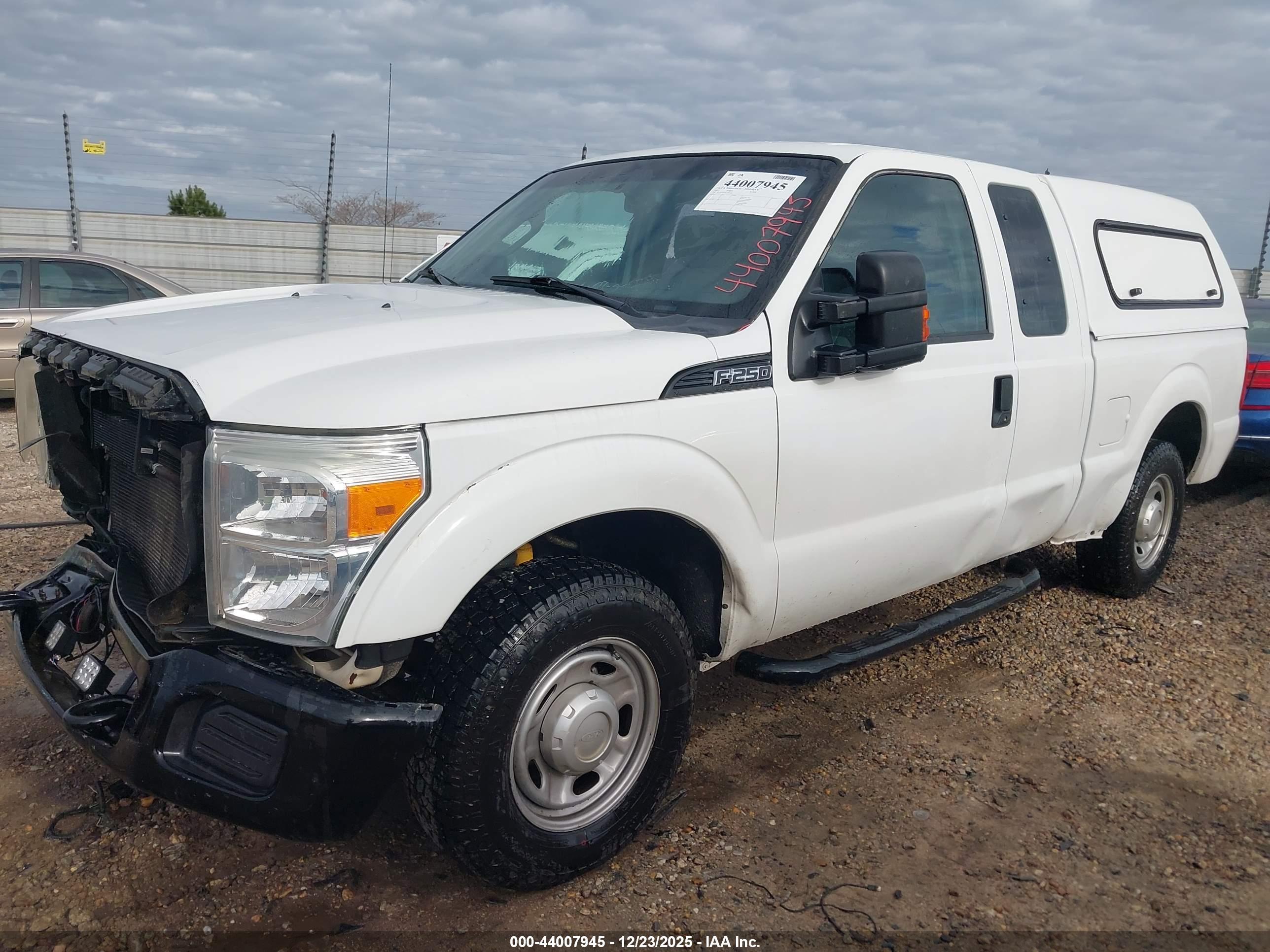 FORD F-250 image 2