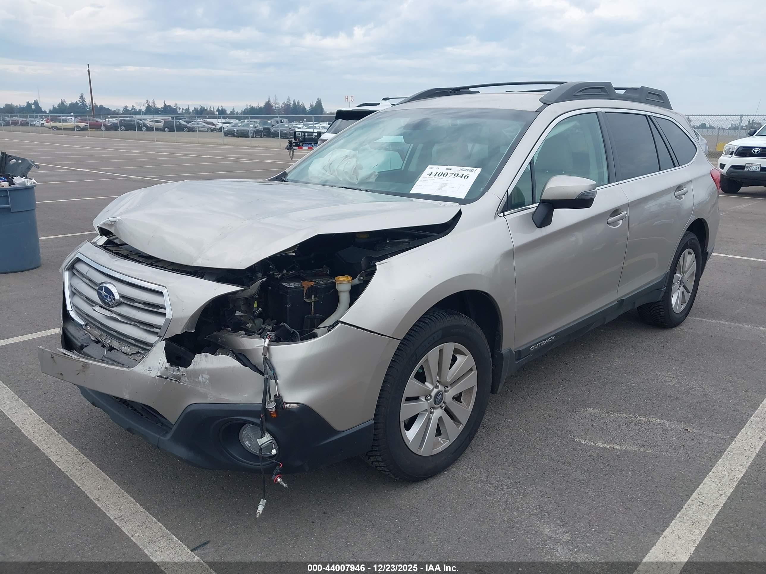 SUBARU OUTBACK image 2