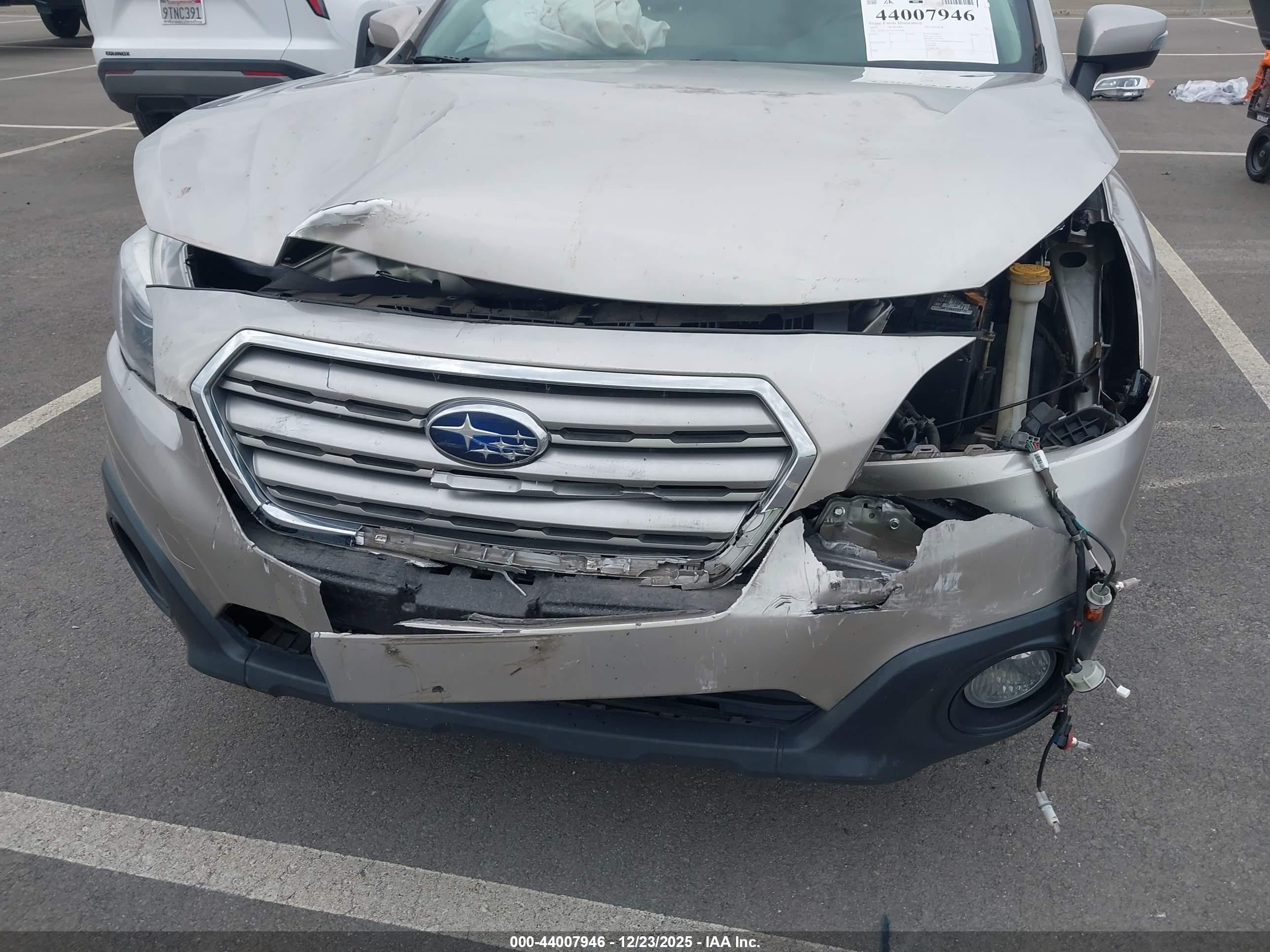 SUBARU OUTBACK image 6