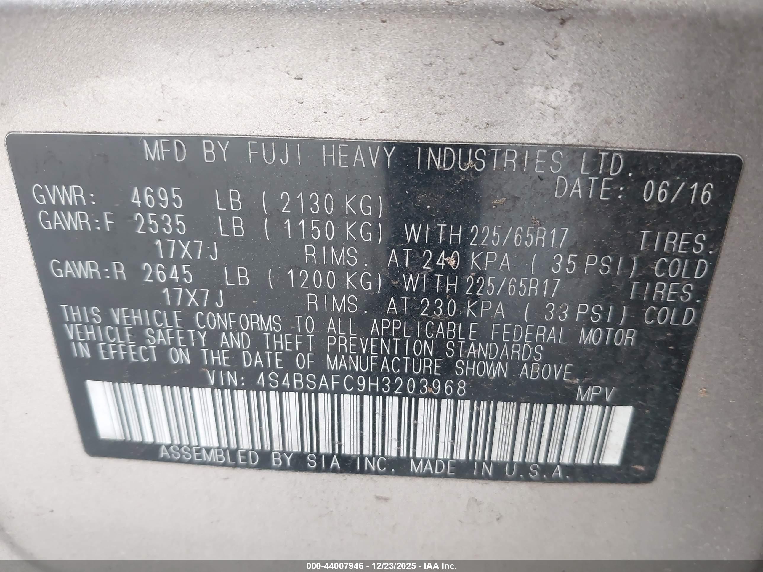 SUBARU OUTBACK image 9