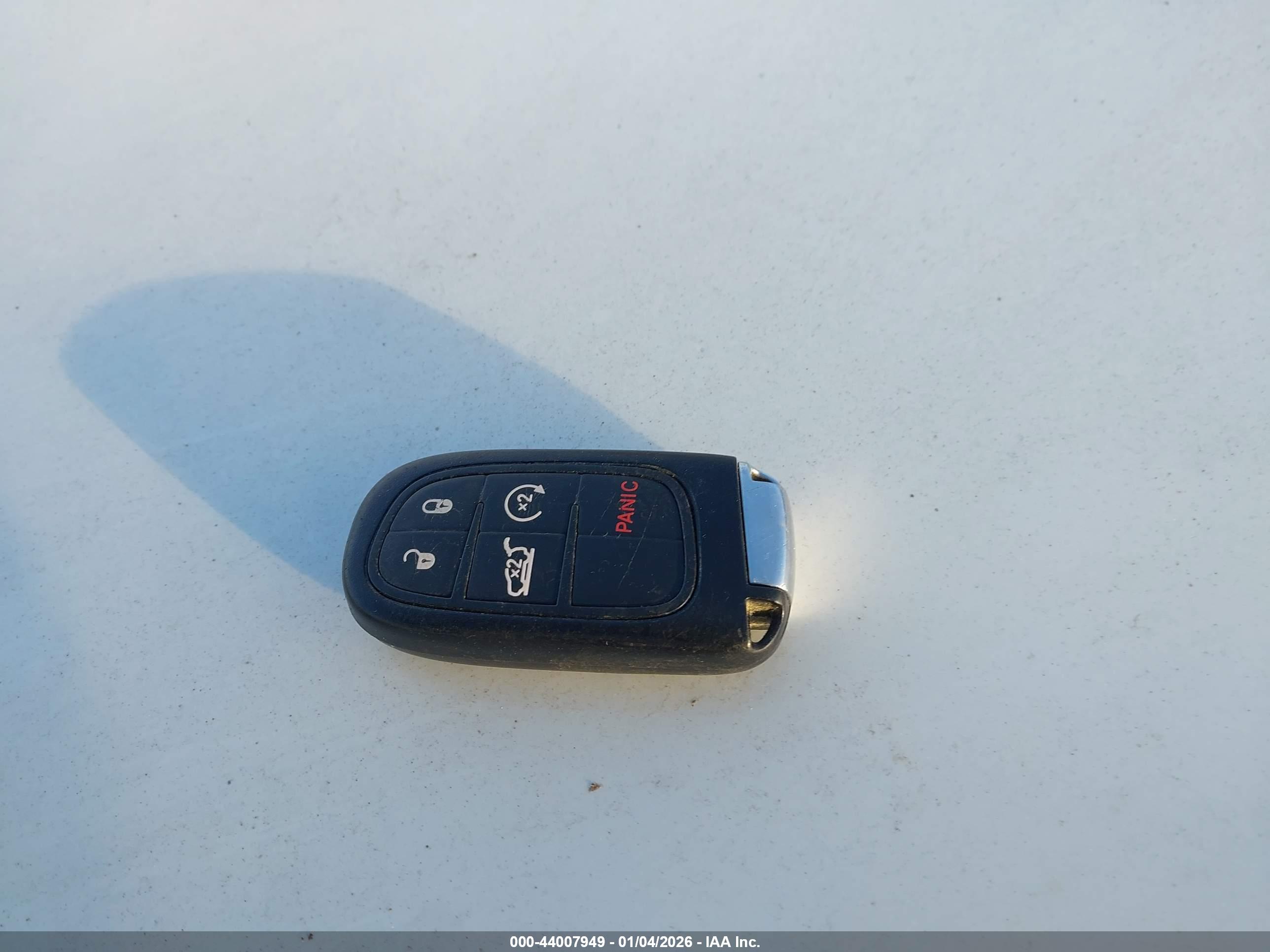 JEEP CHEROKEE image 11