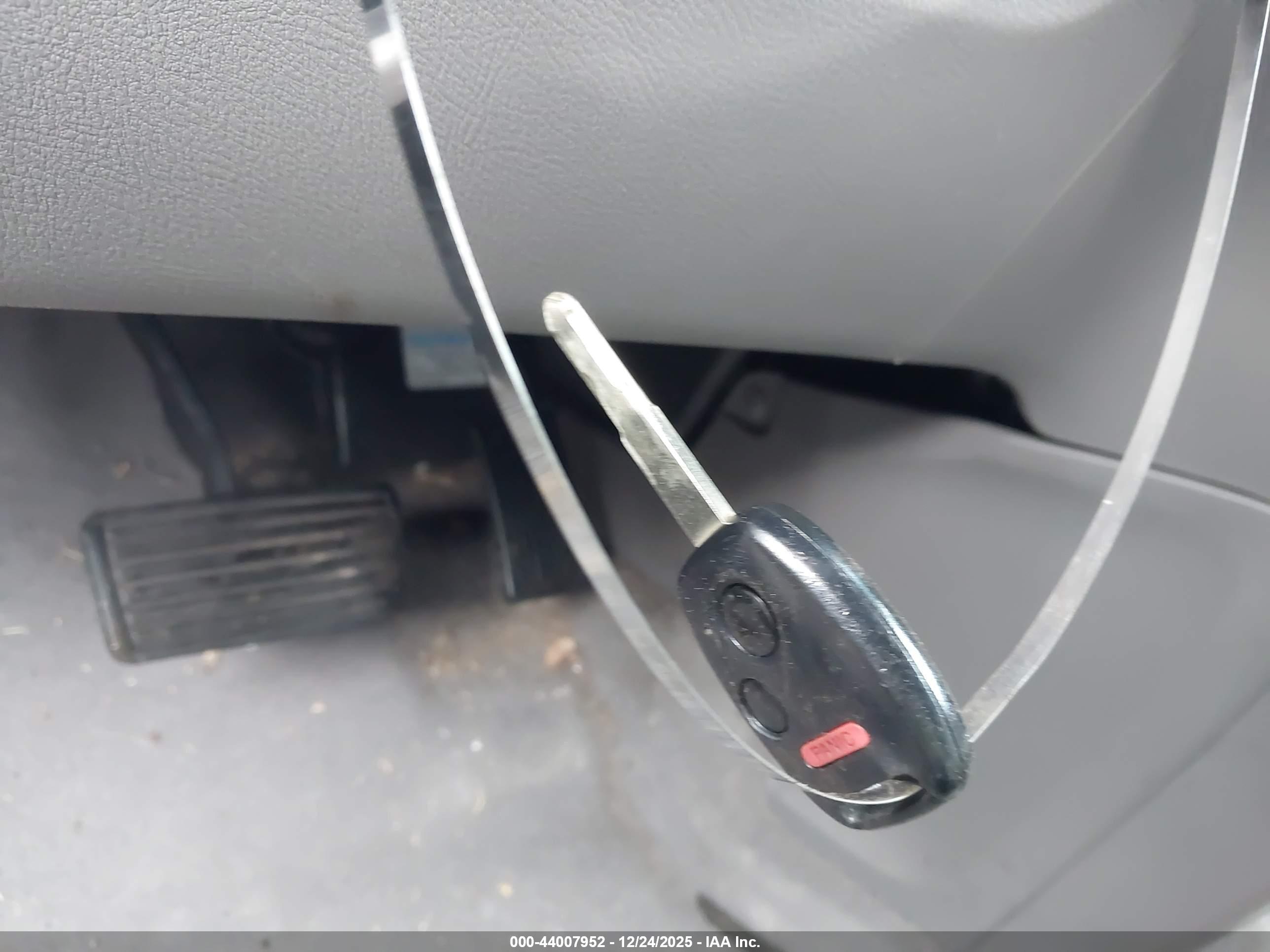 HONDA CR-V image 11