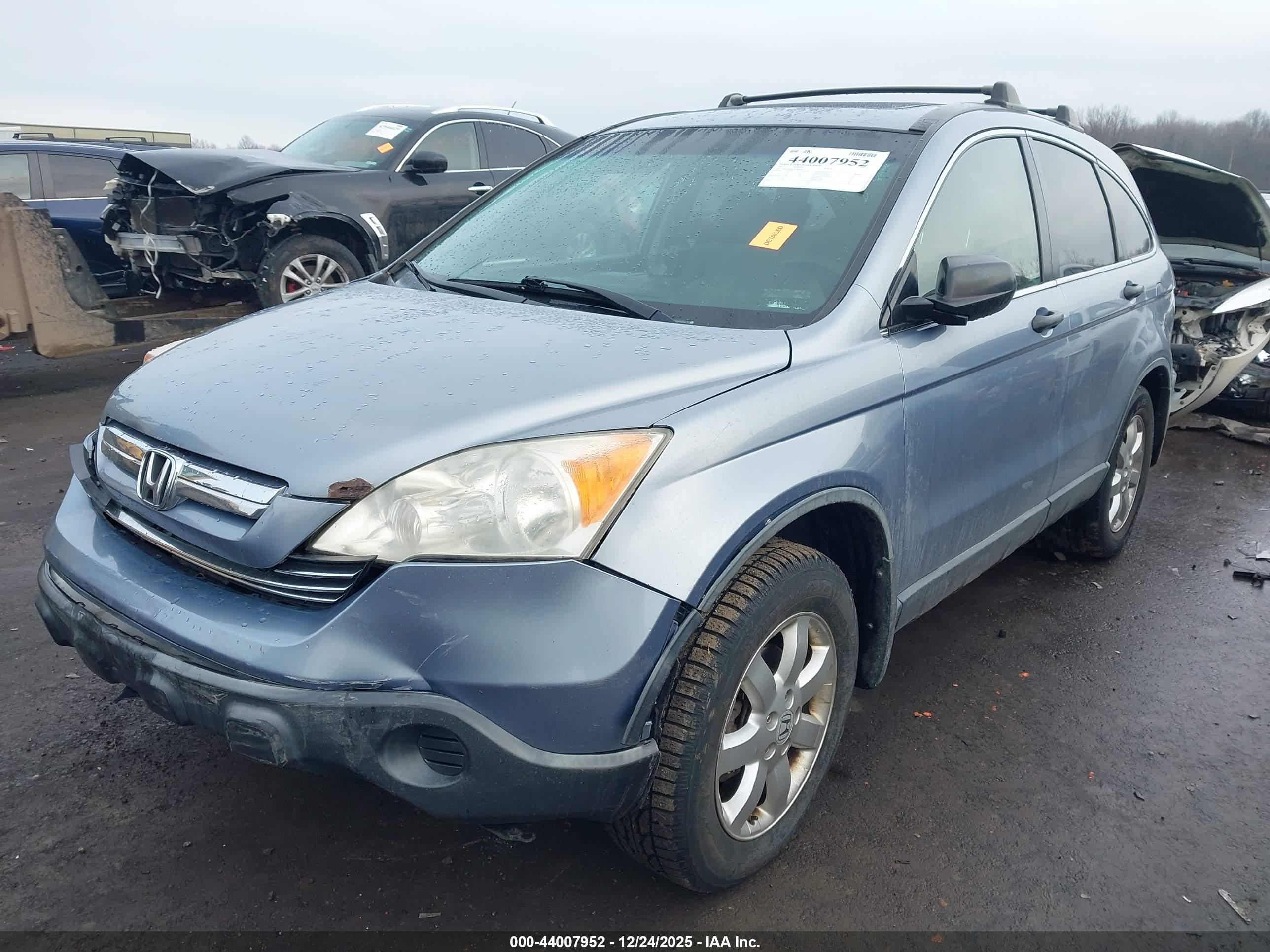 HONDA CR-V image 2