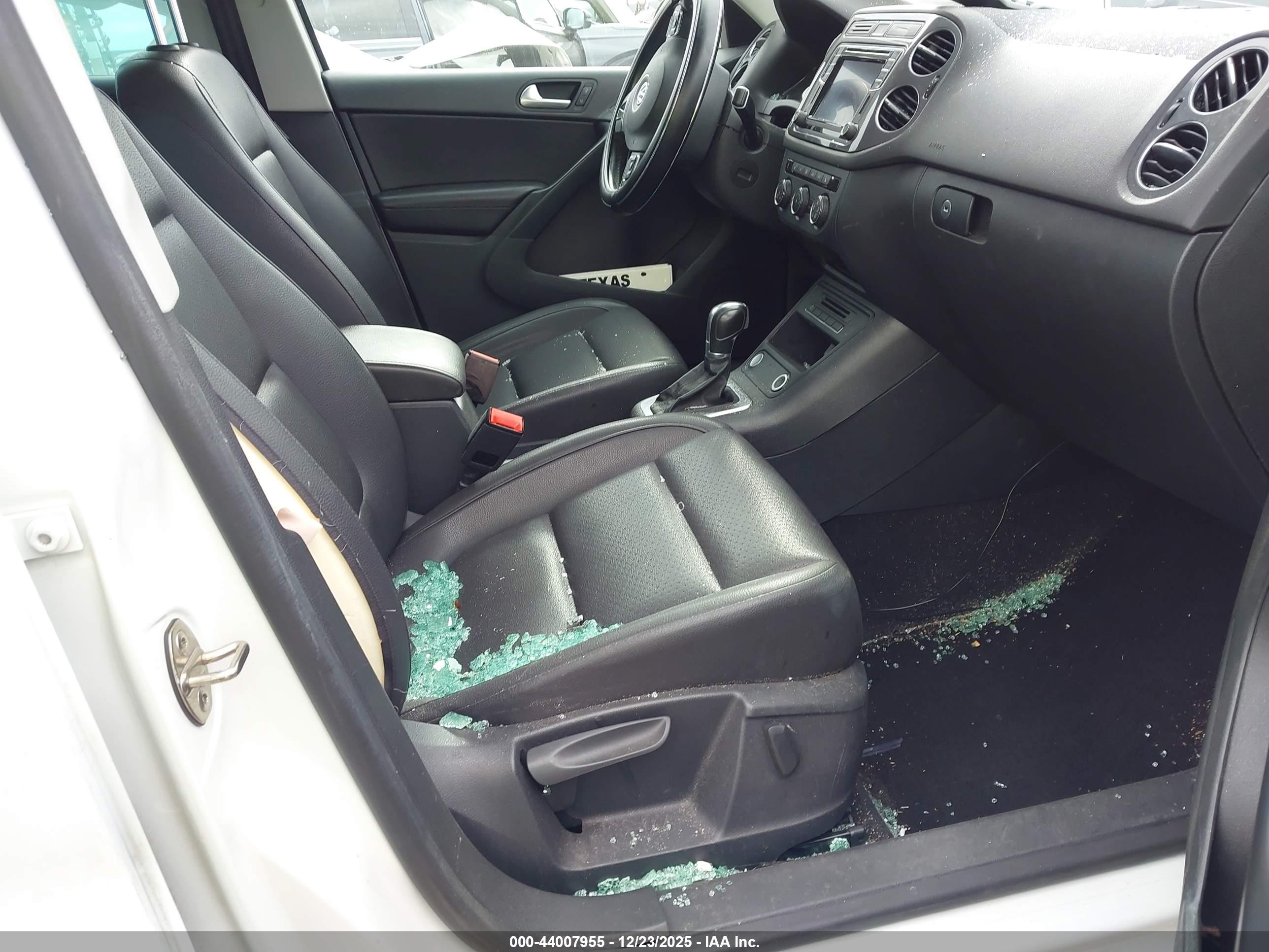 VOLKSWAGEN TIGUAN image 5