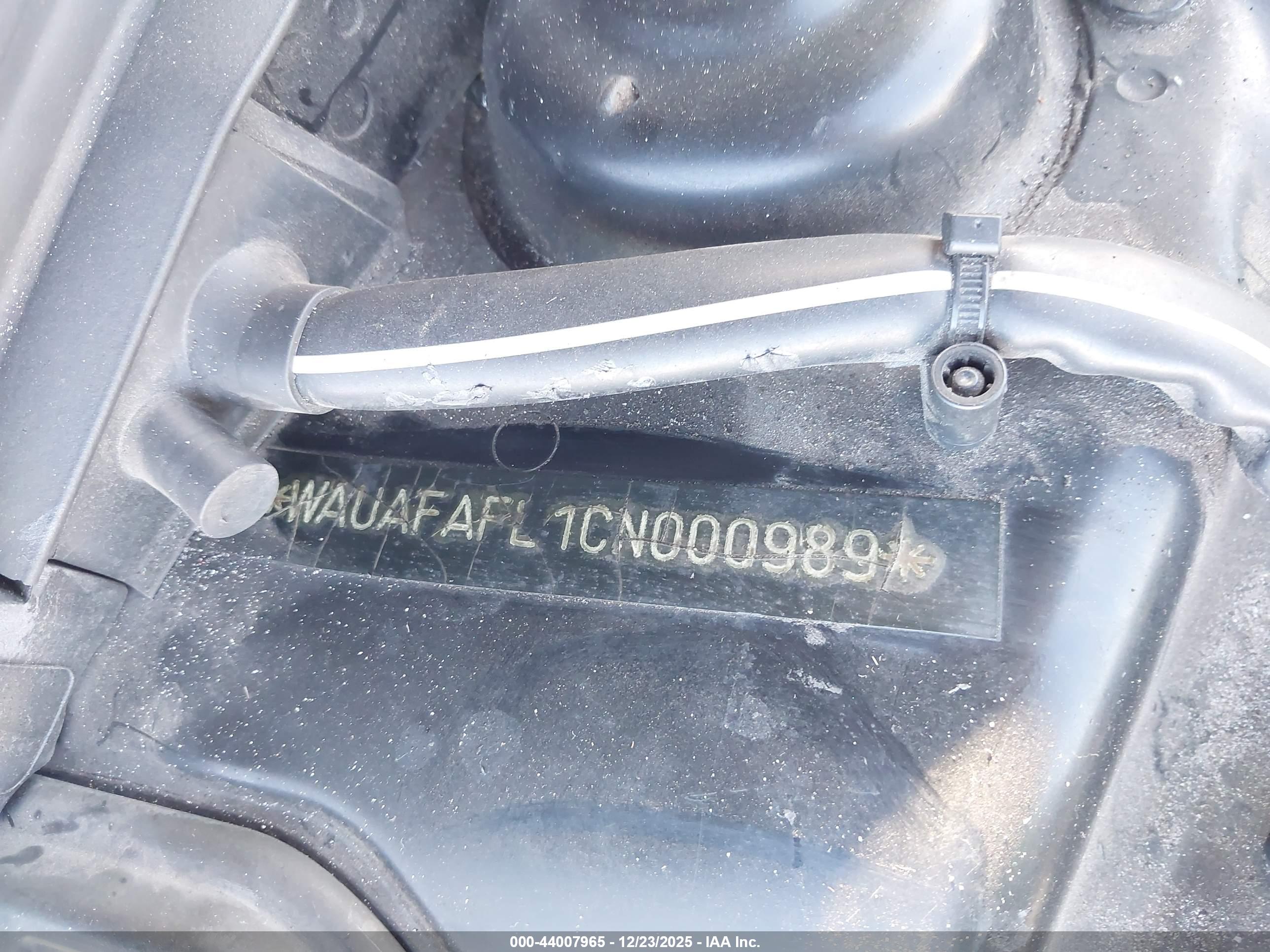 AUDI A4 image 9